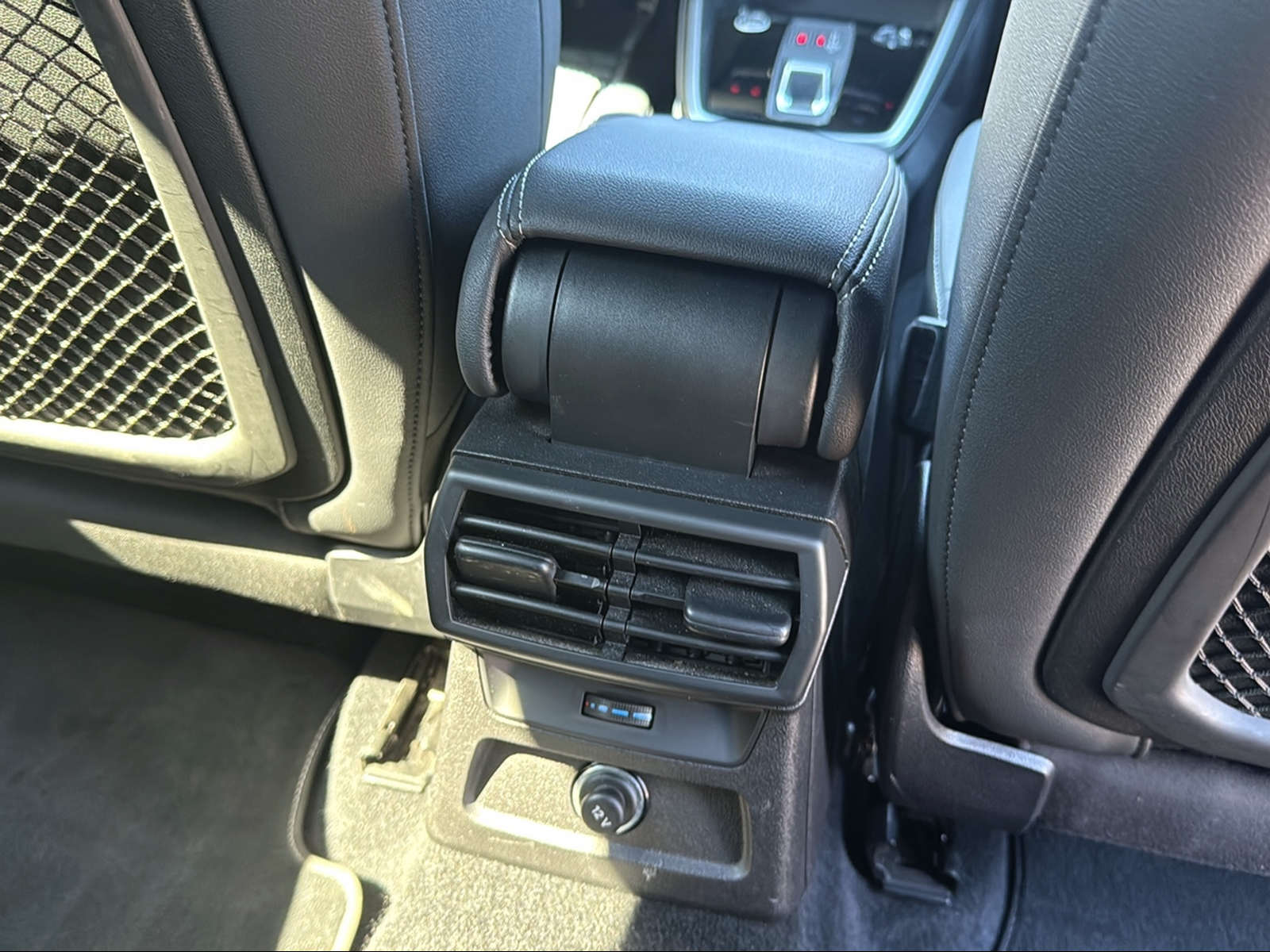 AUDI A3 Sportback 35 TFSI S line Attraction S-tronic-image-16