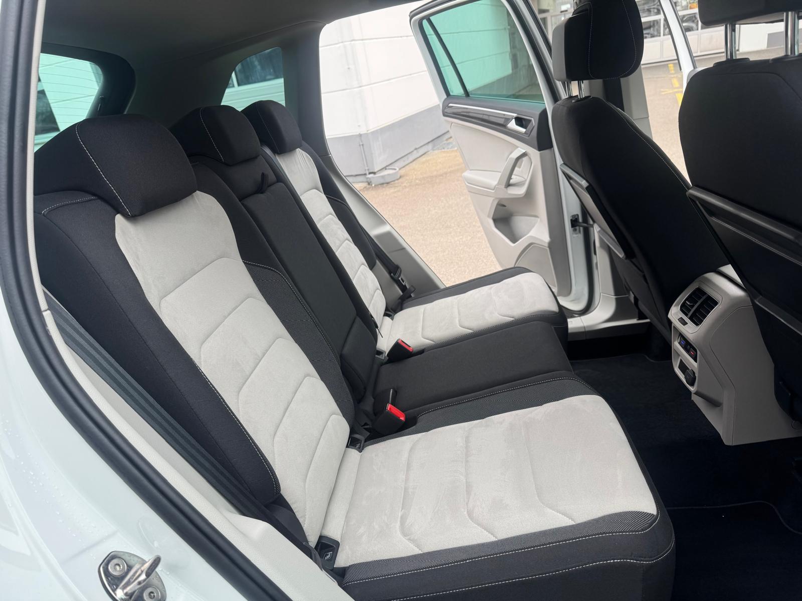 VW Tiguan 2.0 TDI SCR Highline 4Motion DSG-image-15