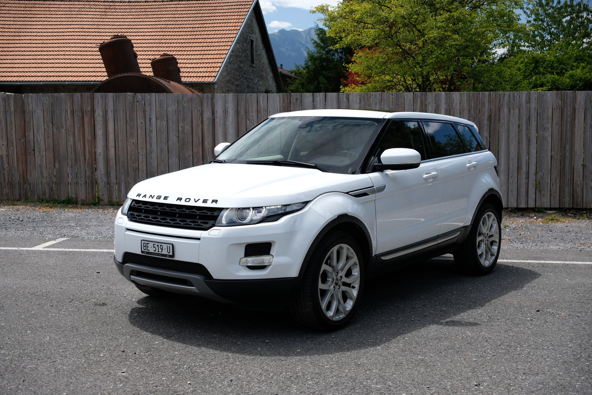 LAND ROVER Range Rover Evoque 2.0 Si4 Dynamic AT6-showroom-element-1