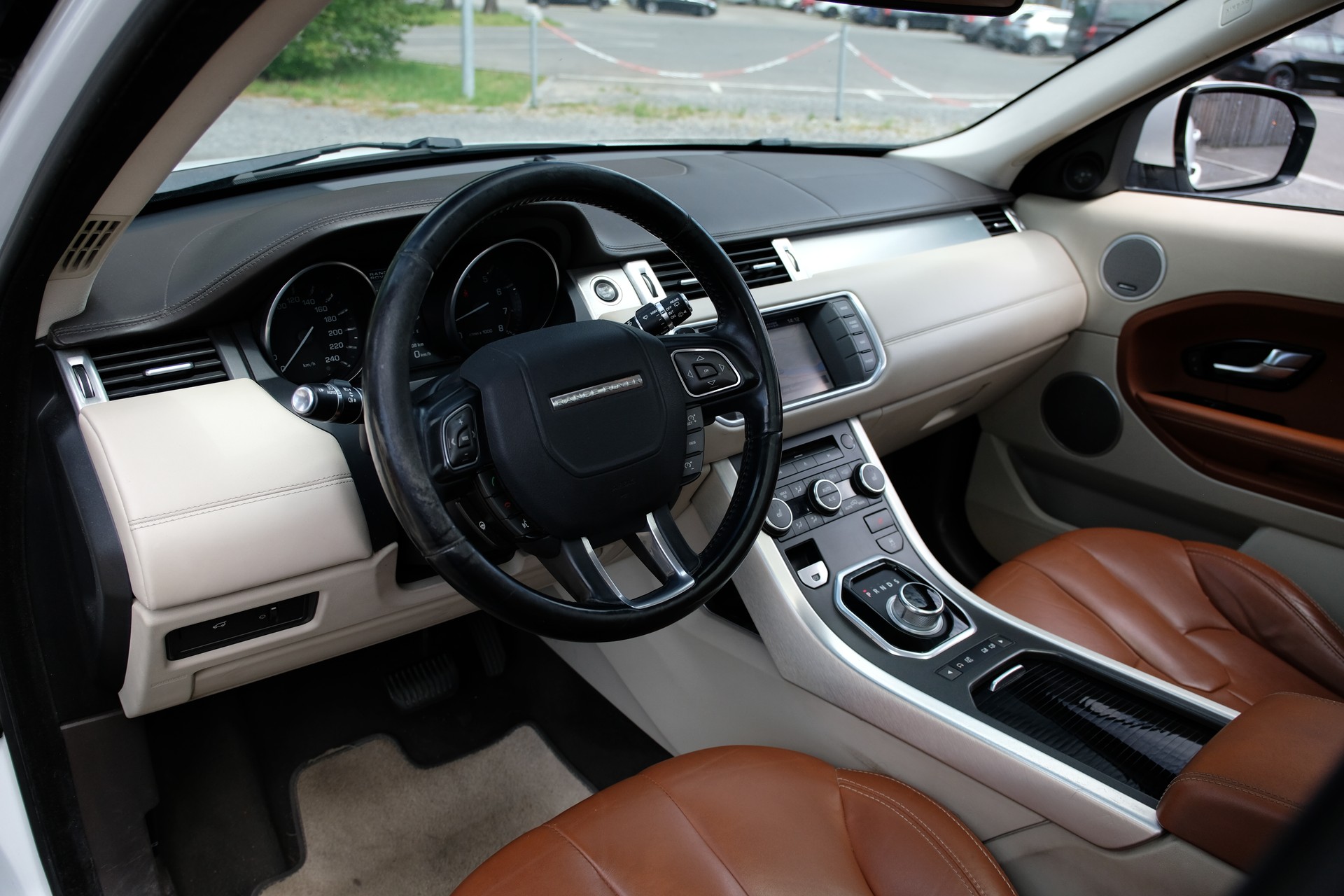 LAND ROVER Range Rover Evoque 2.0 Si4 Dynamic AT6-image-9
