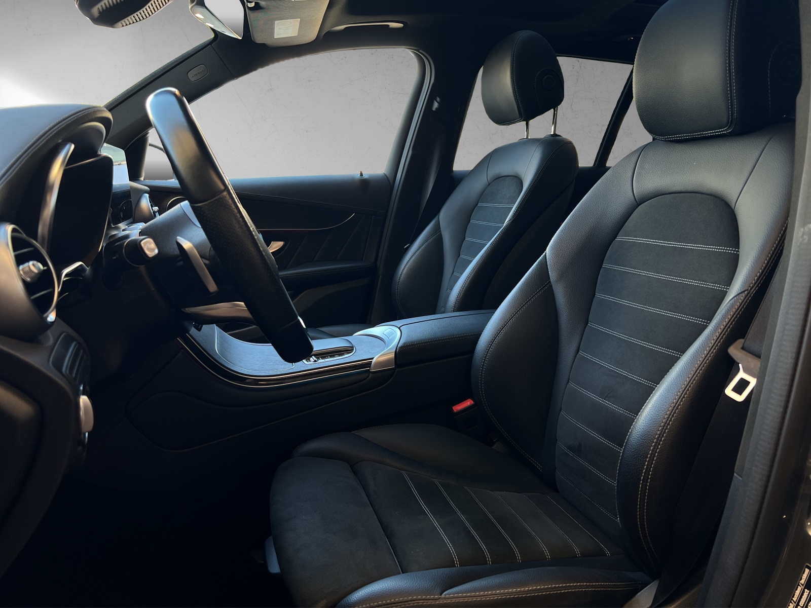 MERCEDES-BENZ GLC 220 d AMG Line 4Matic-image-6