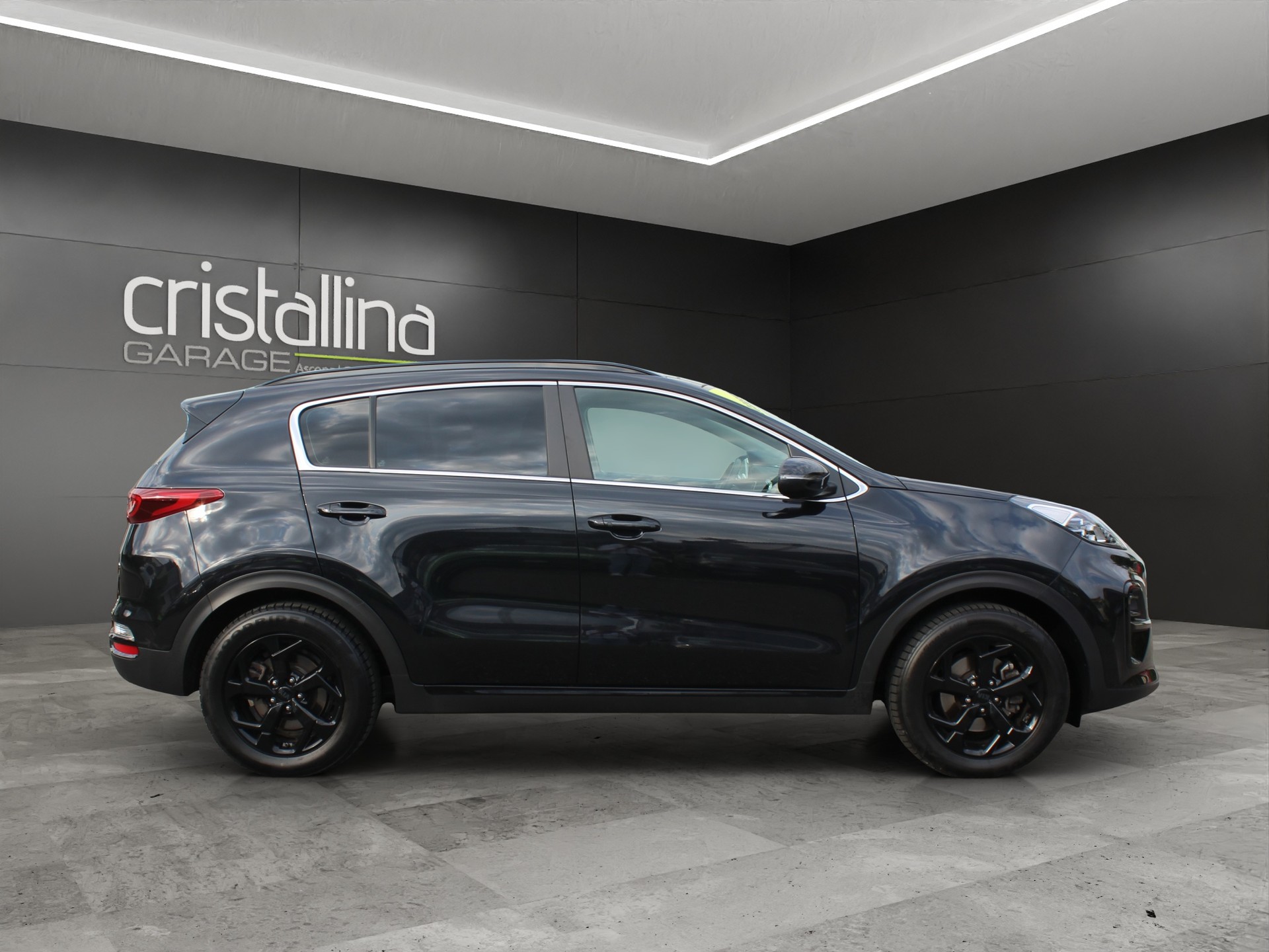 KIA Sportage 1.6 CRDi MHEV Black Edition-image-4