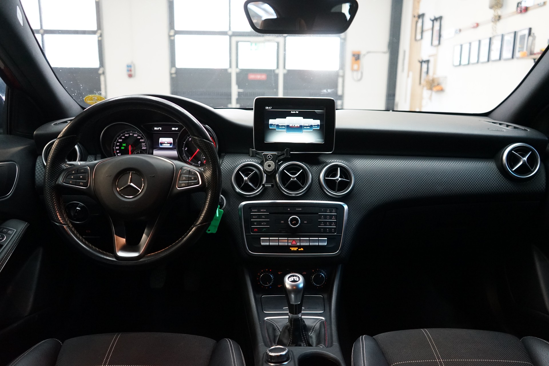 MERCEDES-BENZ A 180 CDI Urban-image-6