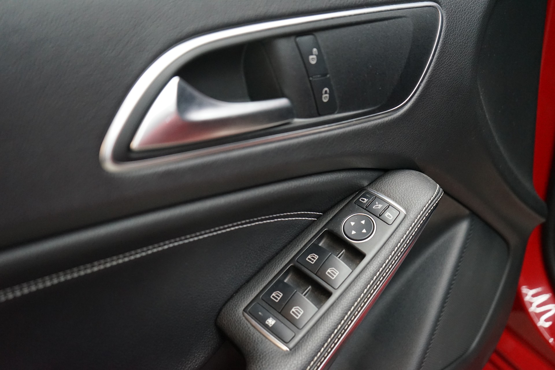 MERCEDES-BENZ A 180 CDI Urban-image-17