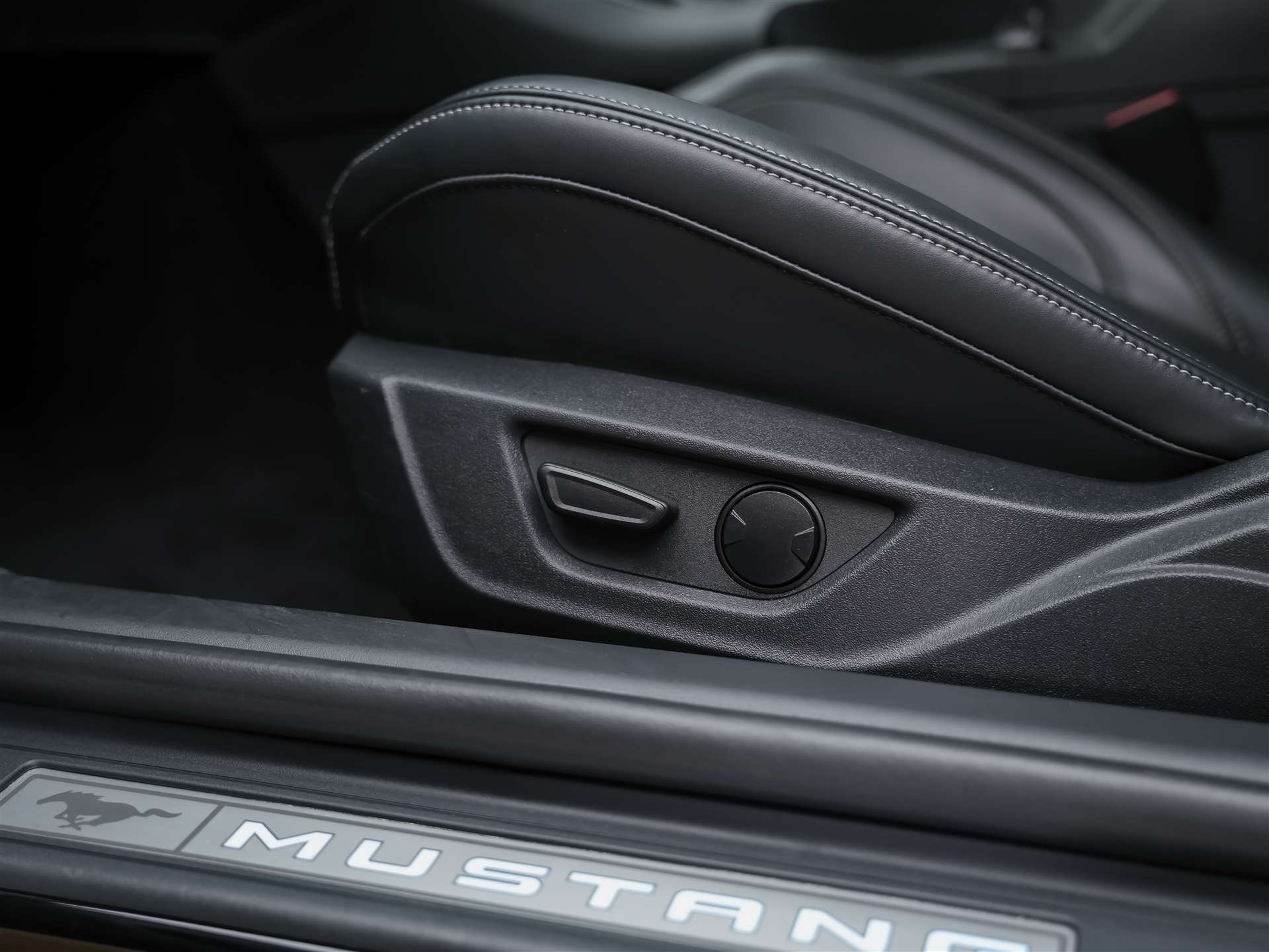 FORD Mustang Fastback 5.0 V8 GT Automat *Werksgarantie*Abstandsregler*Lenkradheizung*-image-26