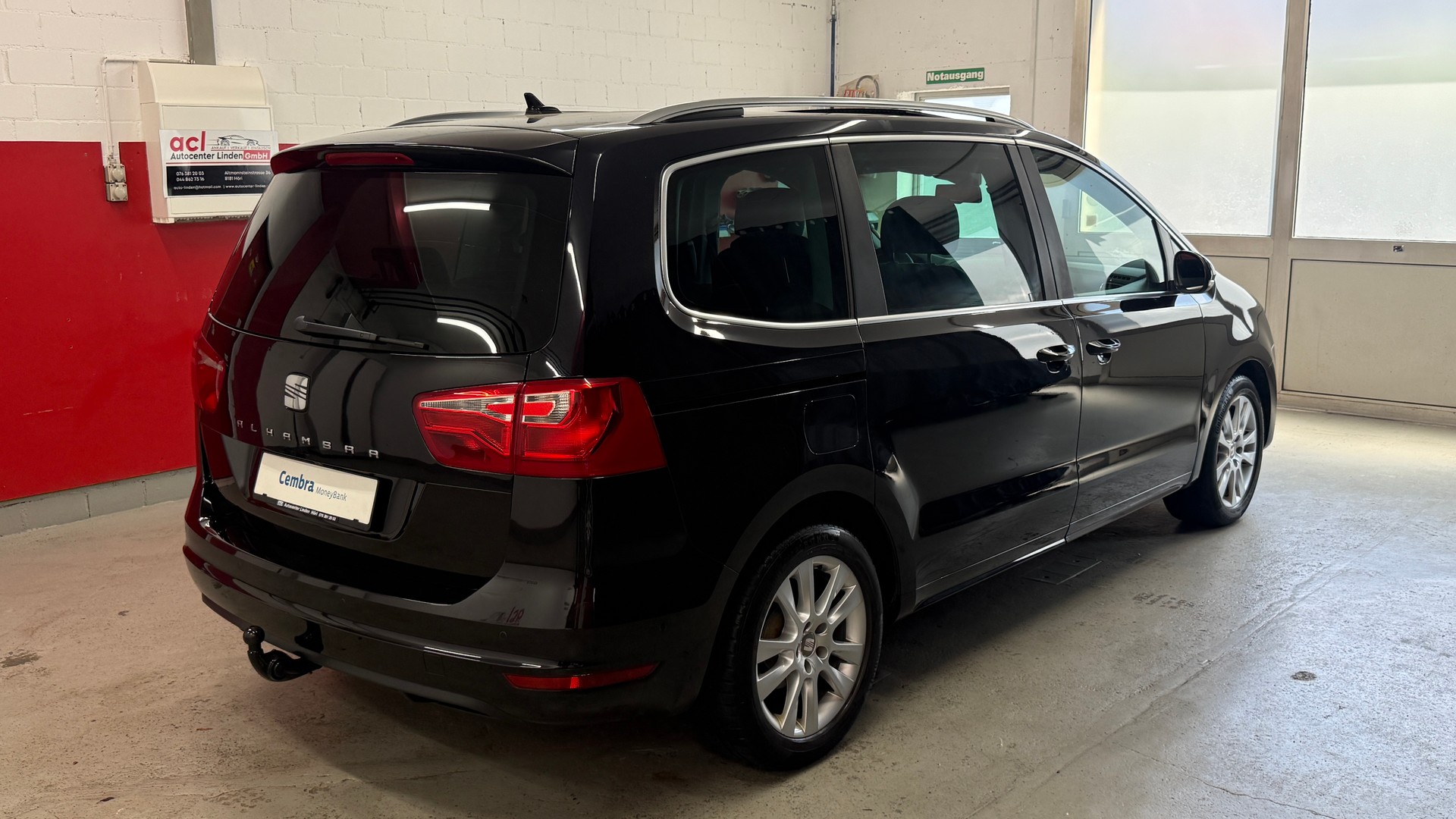 SEAT Alhambra 2.0 TDI Style DSG, frisch ab MFK, Servicegepflegt, Leder, AHK 2.2T Panorama 7 Sitze u.v.m-showroom-element-3