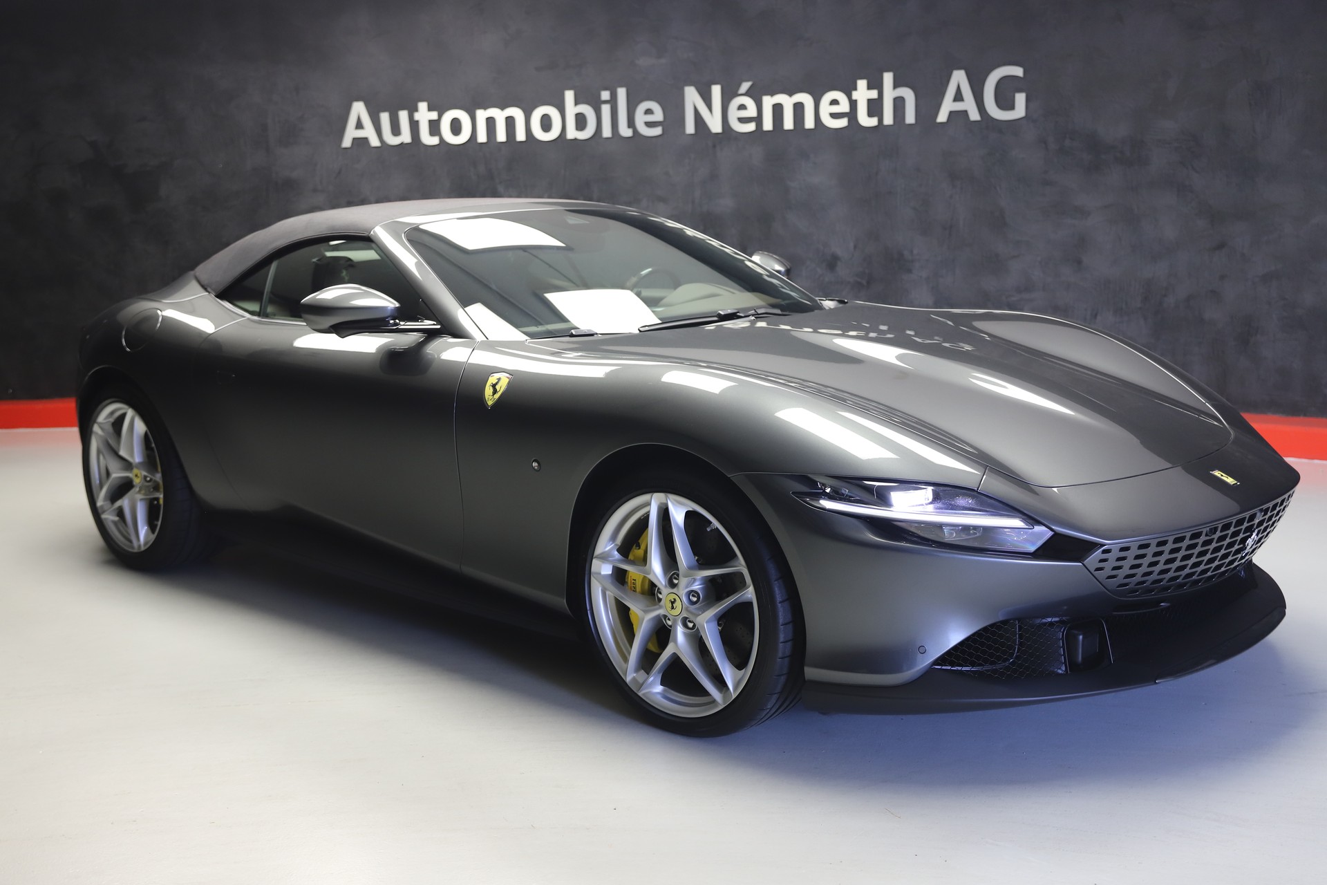 FERRARI Roma 3.9 V8 T-showroom-element-1