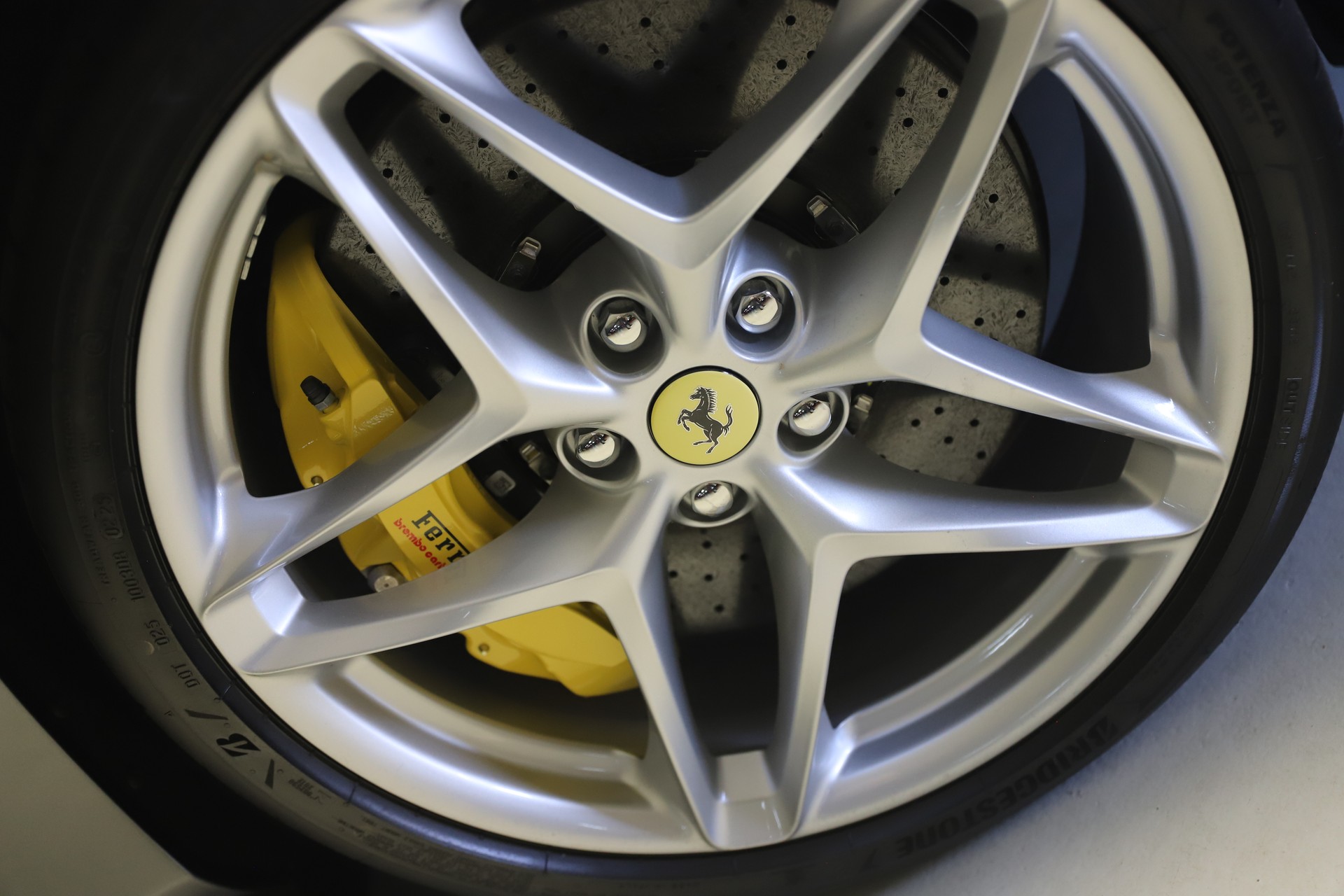 FERRARI Roma 3.9 V8 T-image-6