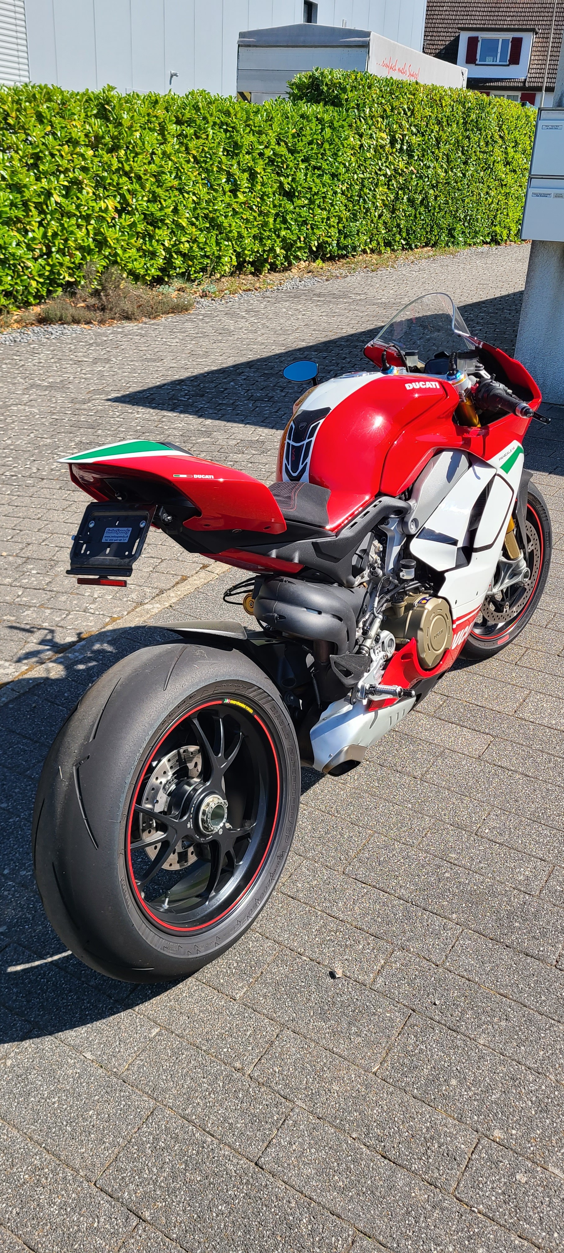 DUCATI Panigale 1103 V4 Speciale-image-2