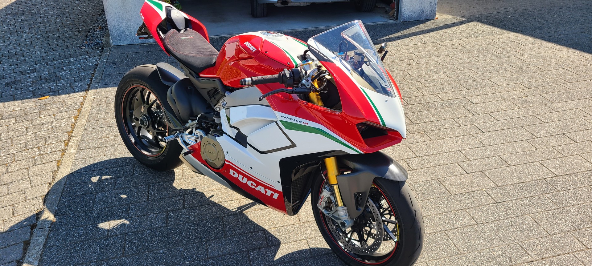 DUCATI Panigale 1103 V4 Speciale-image-9