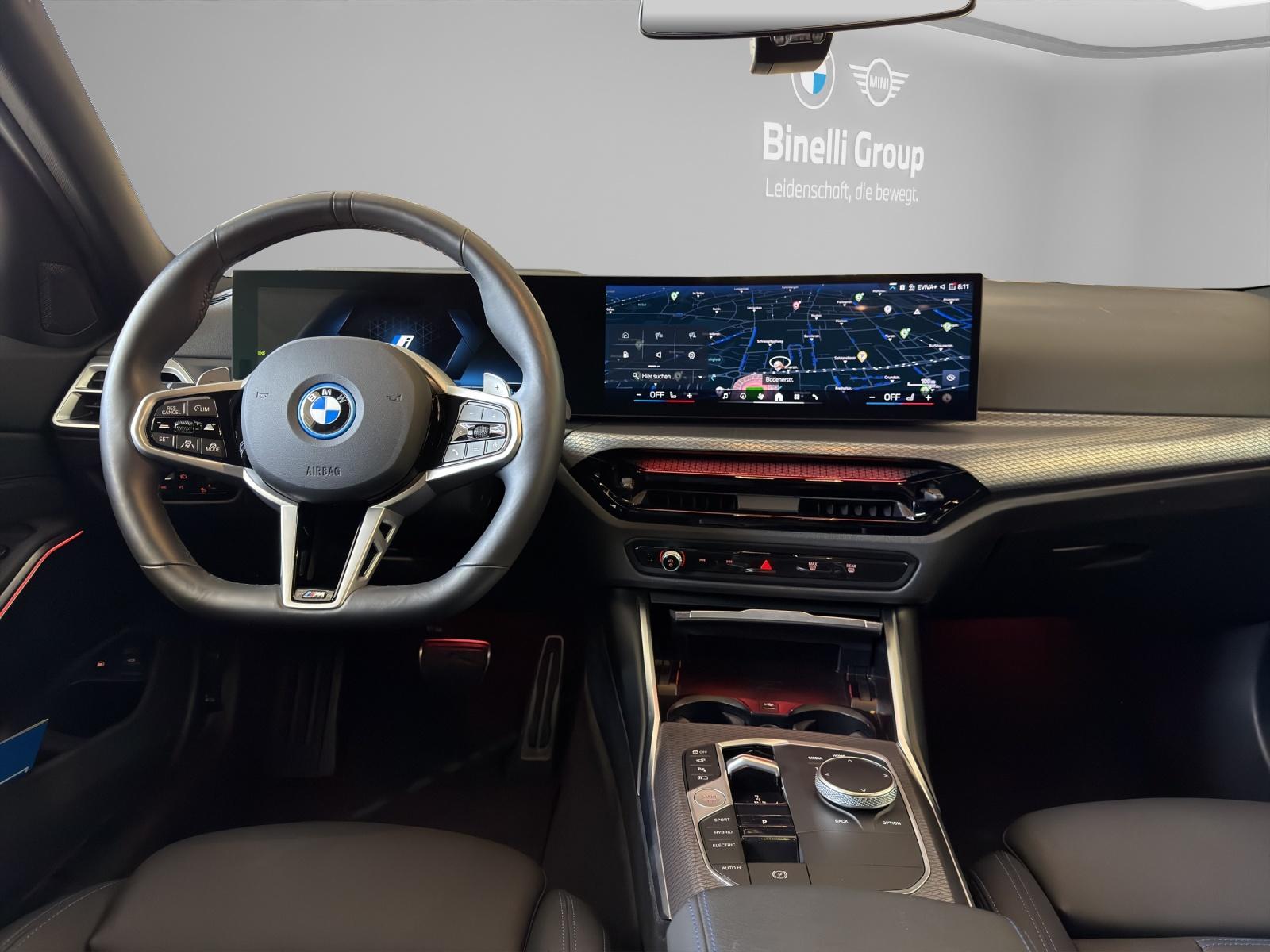BMW 330e xDrive Touring M-SportPaket-image-12