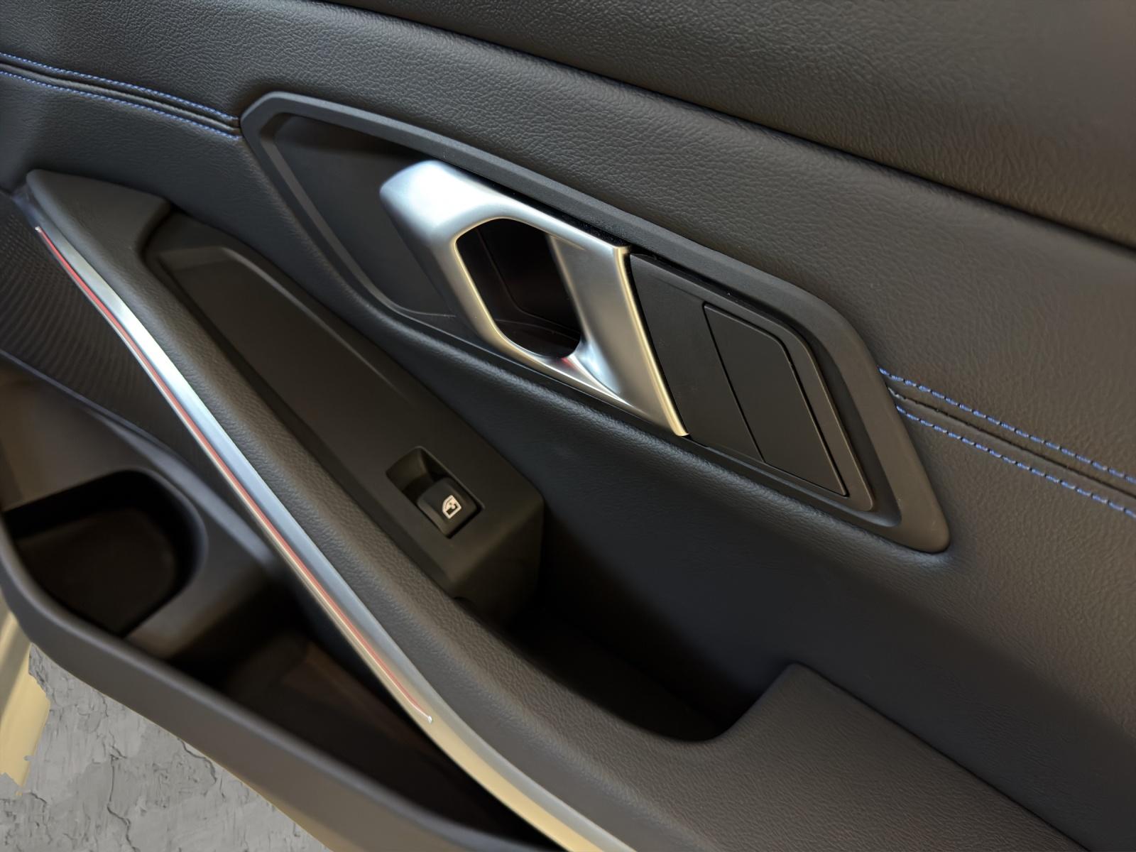 BMW 330e xDrive Touring M-SportPaket-image-17