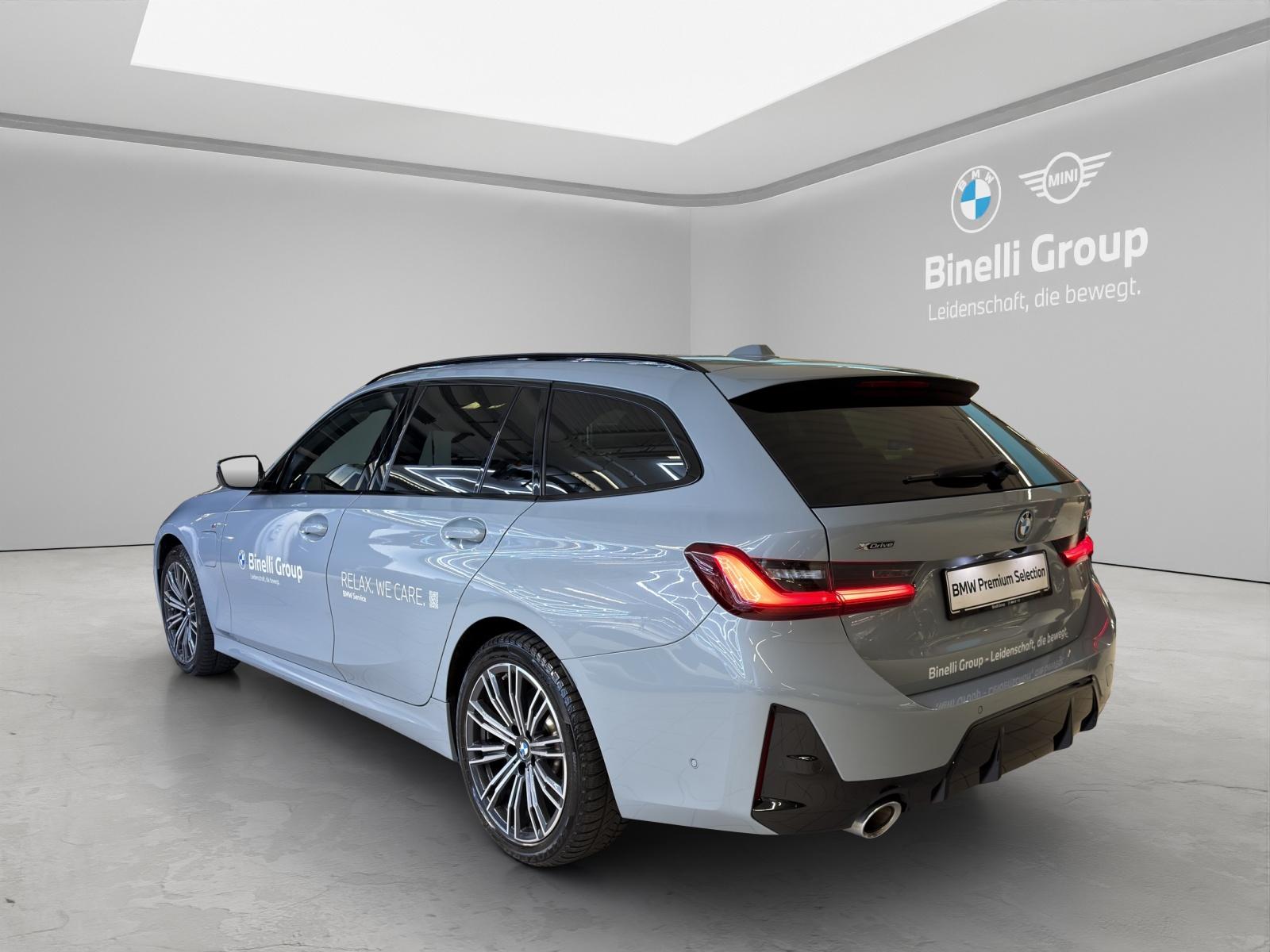 BMW 330e xDrive Touring M-SportPaket-showroom-element-3