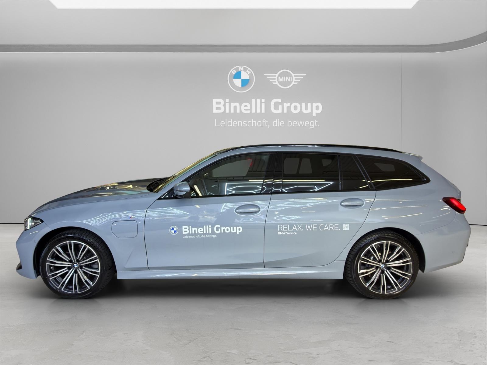 BMW 330e xDrive Touring M-SportPaket-showroom-element-2
