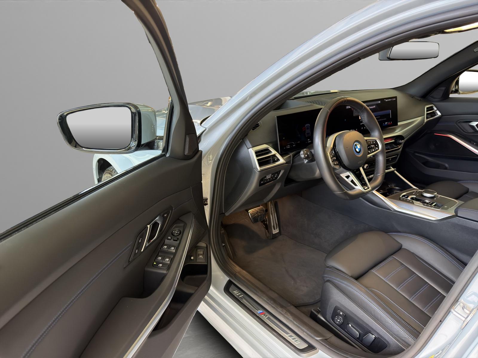 BMW 330e xDrive Touring M-SportPaket-image-10