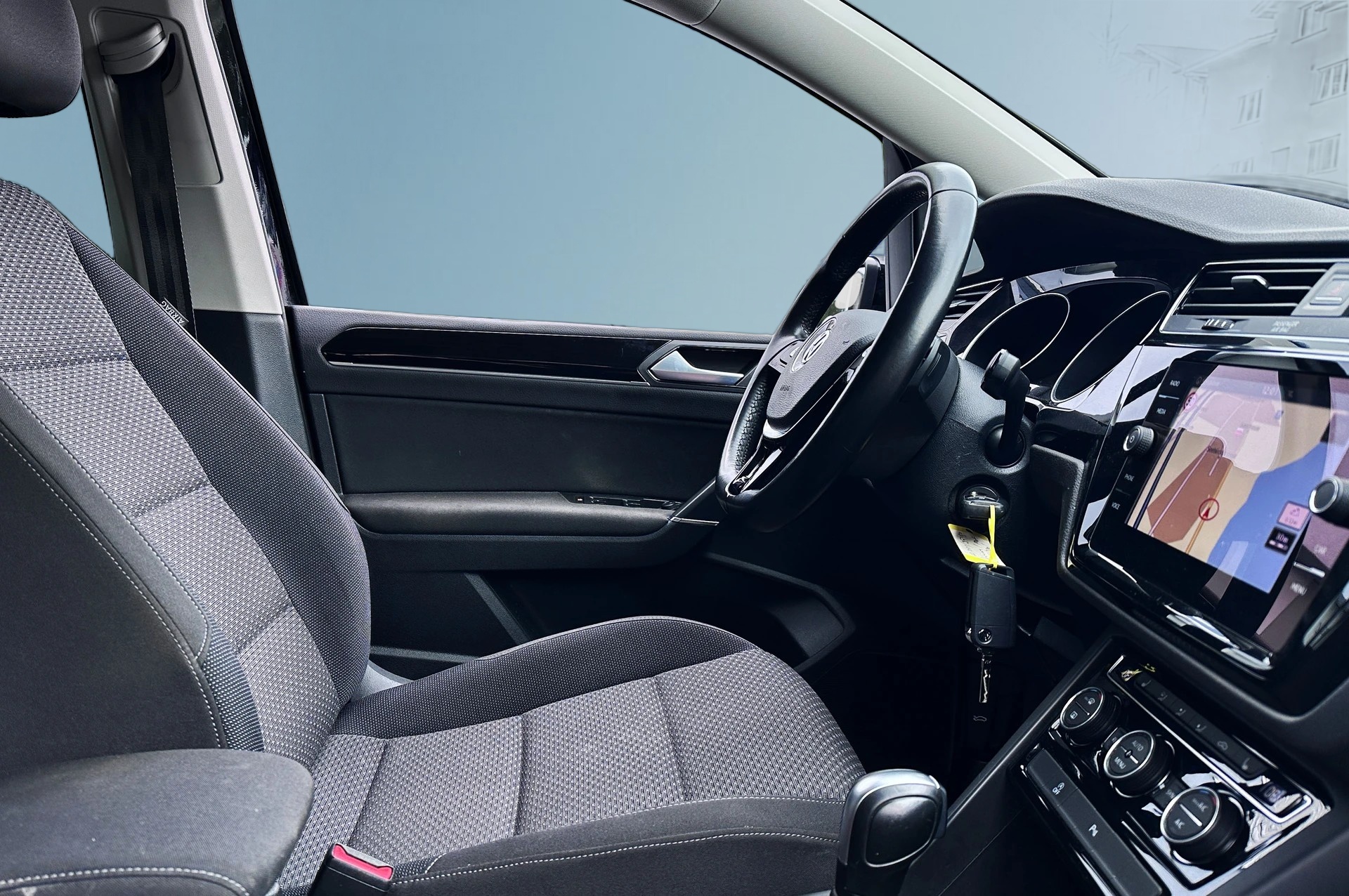 VW Touran 2.0 TDI BlueMotion TechnologyComfortline DSG-image-8