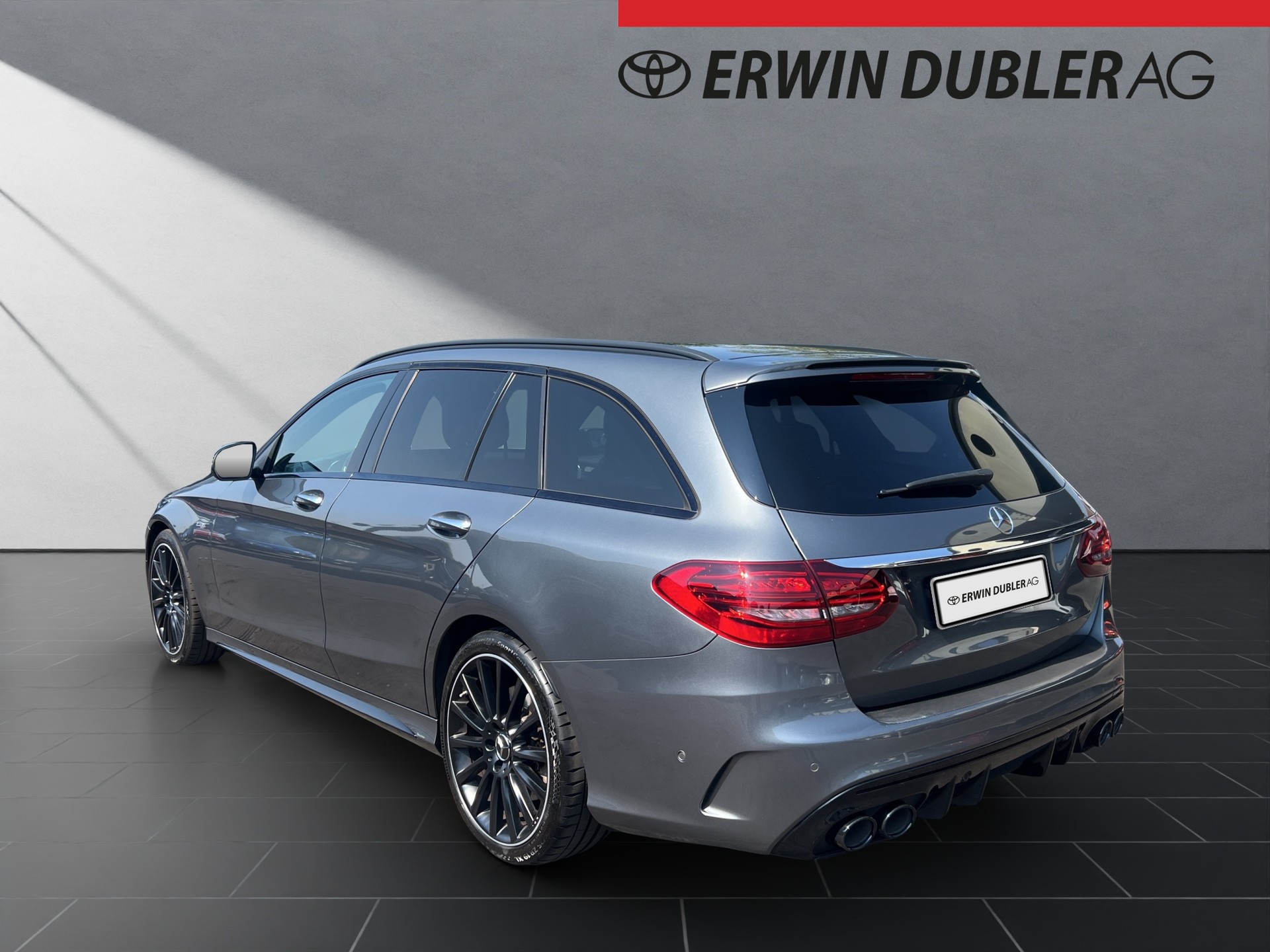 MERCEDES-BENZ C 43 AMG 4matic Kombi-showroom-element-2