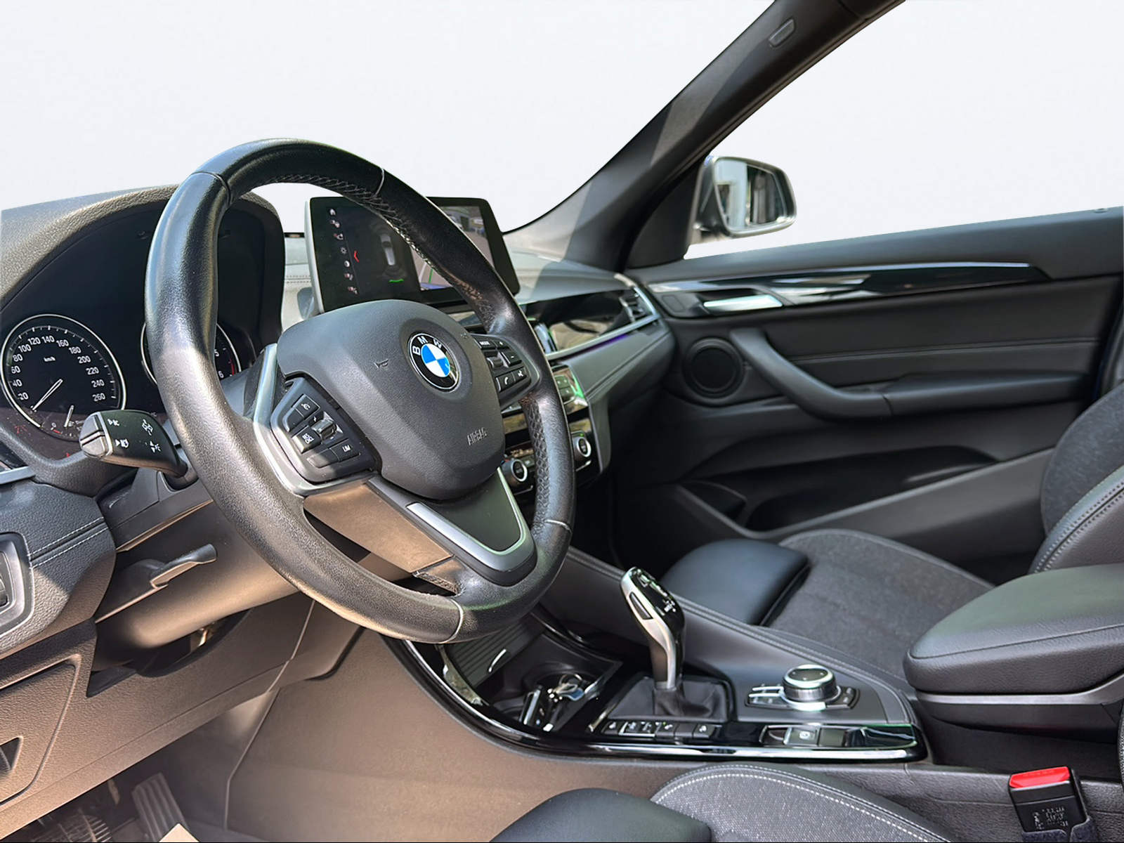 BMW X1 xDrive 18d Essential Edition Steptronic-image-10