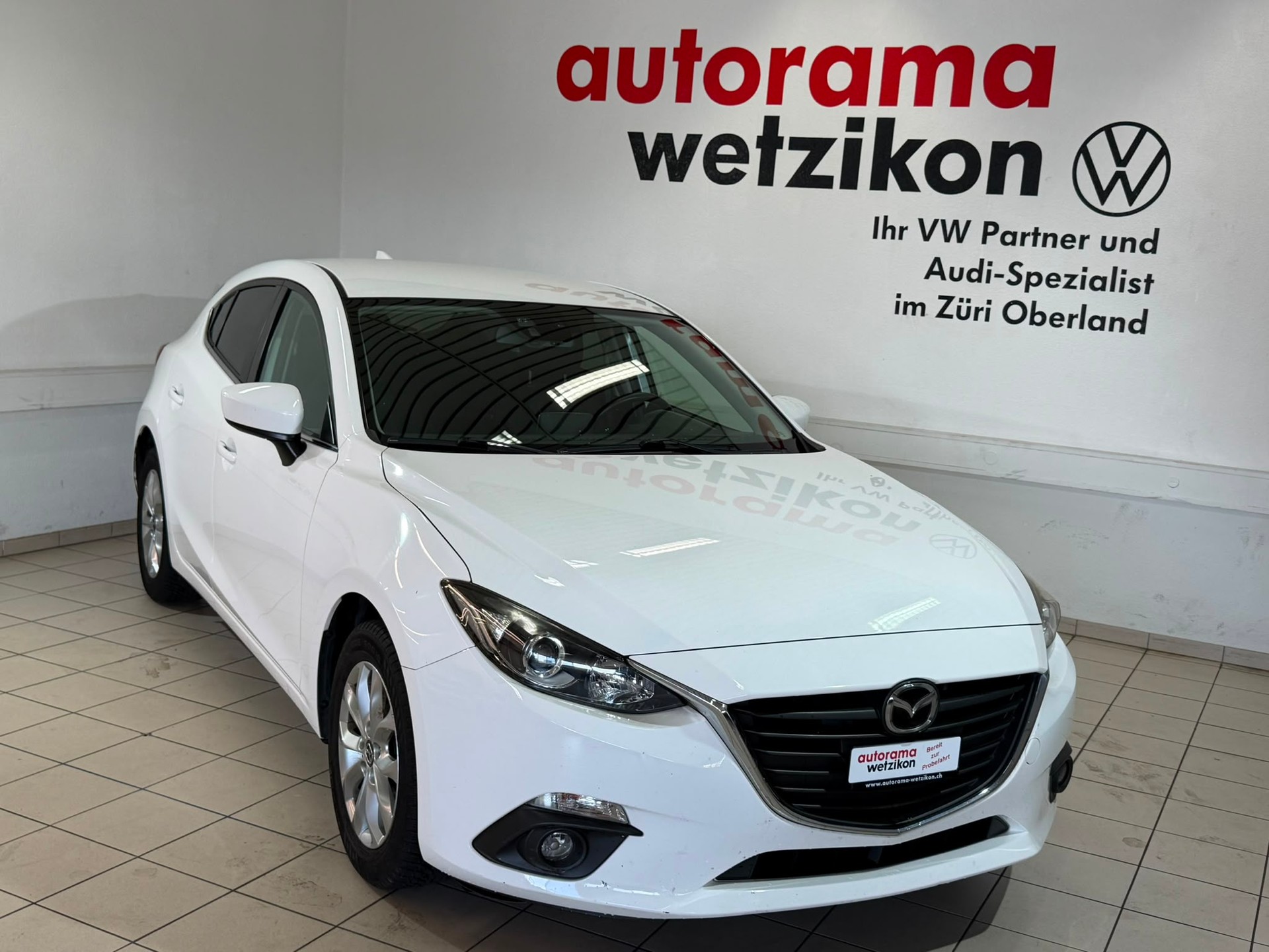 MAZDA 3 SKYACTIV-G 100 Ambition-showroom-element-1