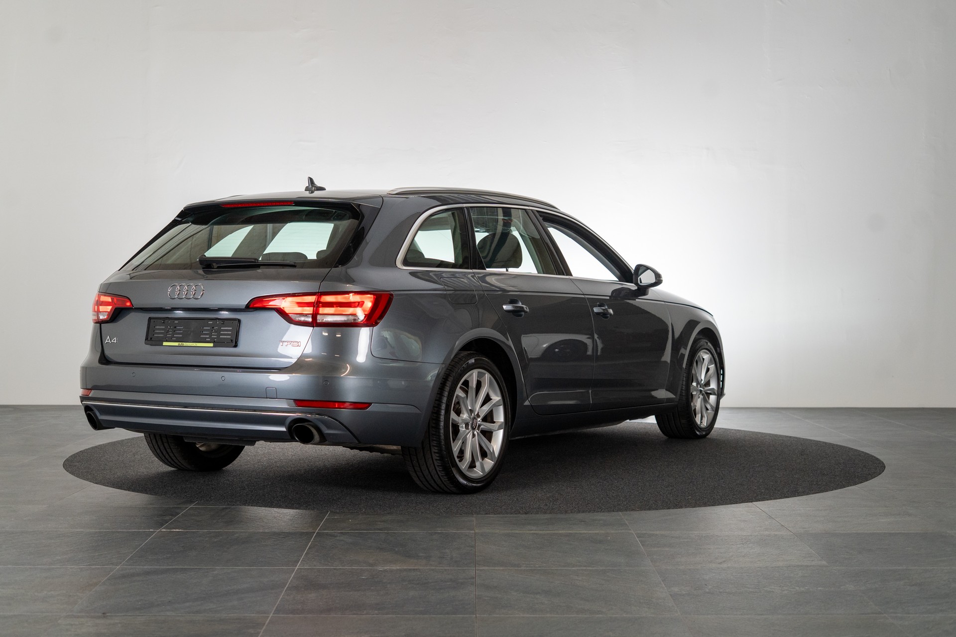 AUDI A4 Avant 2.0 TFSI 190 ultra Sport S-Tronic / CH-Fahrzeug / Virtual Cockpit / Tempomat-showroom-element-3
