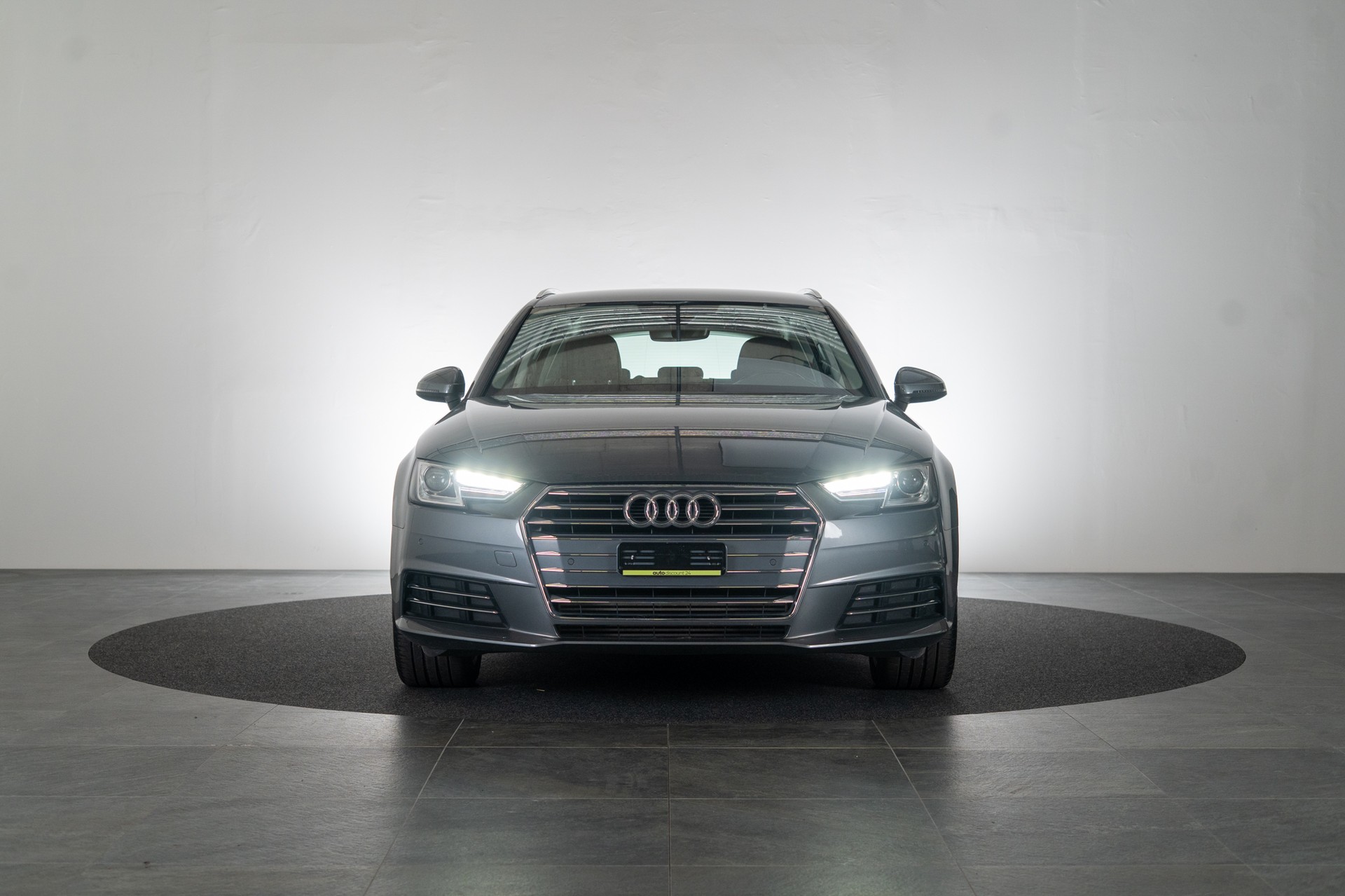 AUDI A4 Avant 2.0 TFSI 190 ultra Sport S-Tronic / CH-Fahrzeug / Virtual Cockpit / Tempomat-showroom-element-1