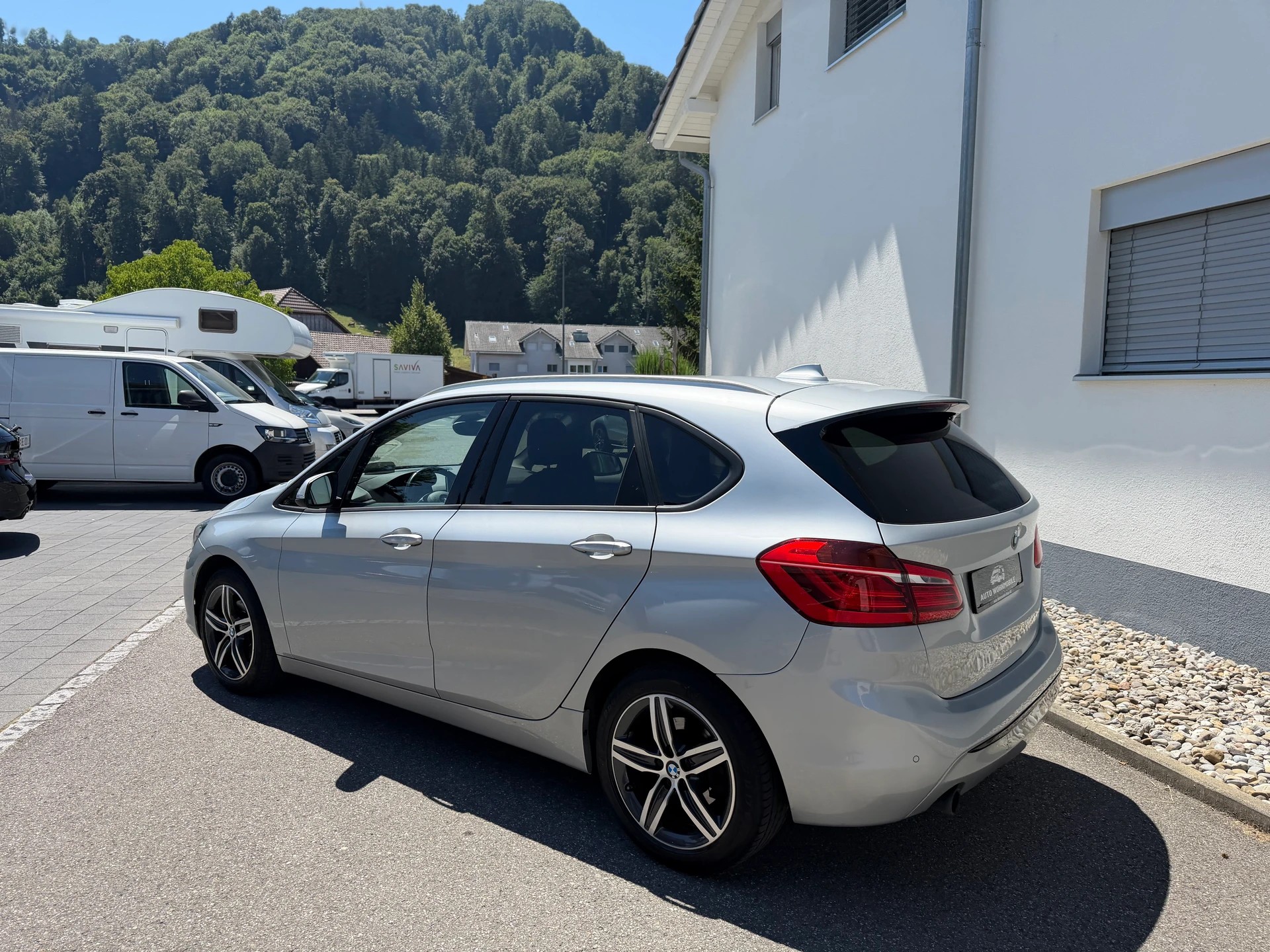BMW 218d Active Tourer Sport Line Steptronic-image-13