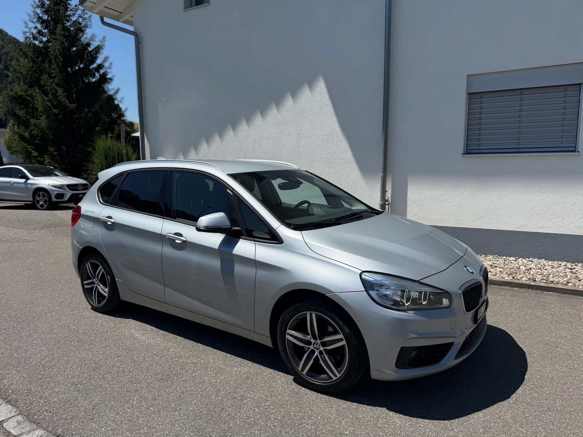 BMW 218d Active Tourer Sport Line Steptronic-showroom-element-2