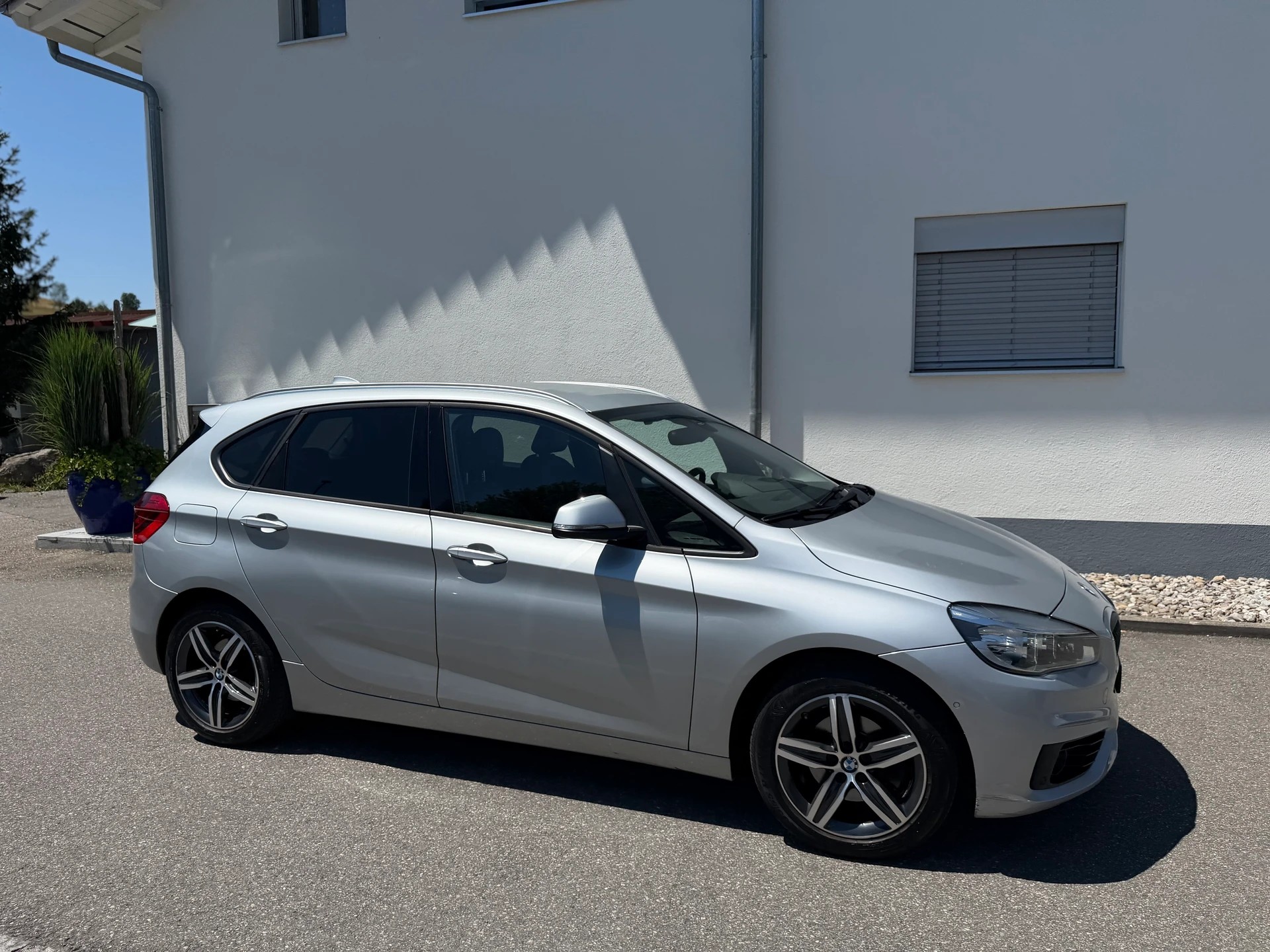 BMW 218d Active Tourer Sport Line Steptronic-showroom-element-3