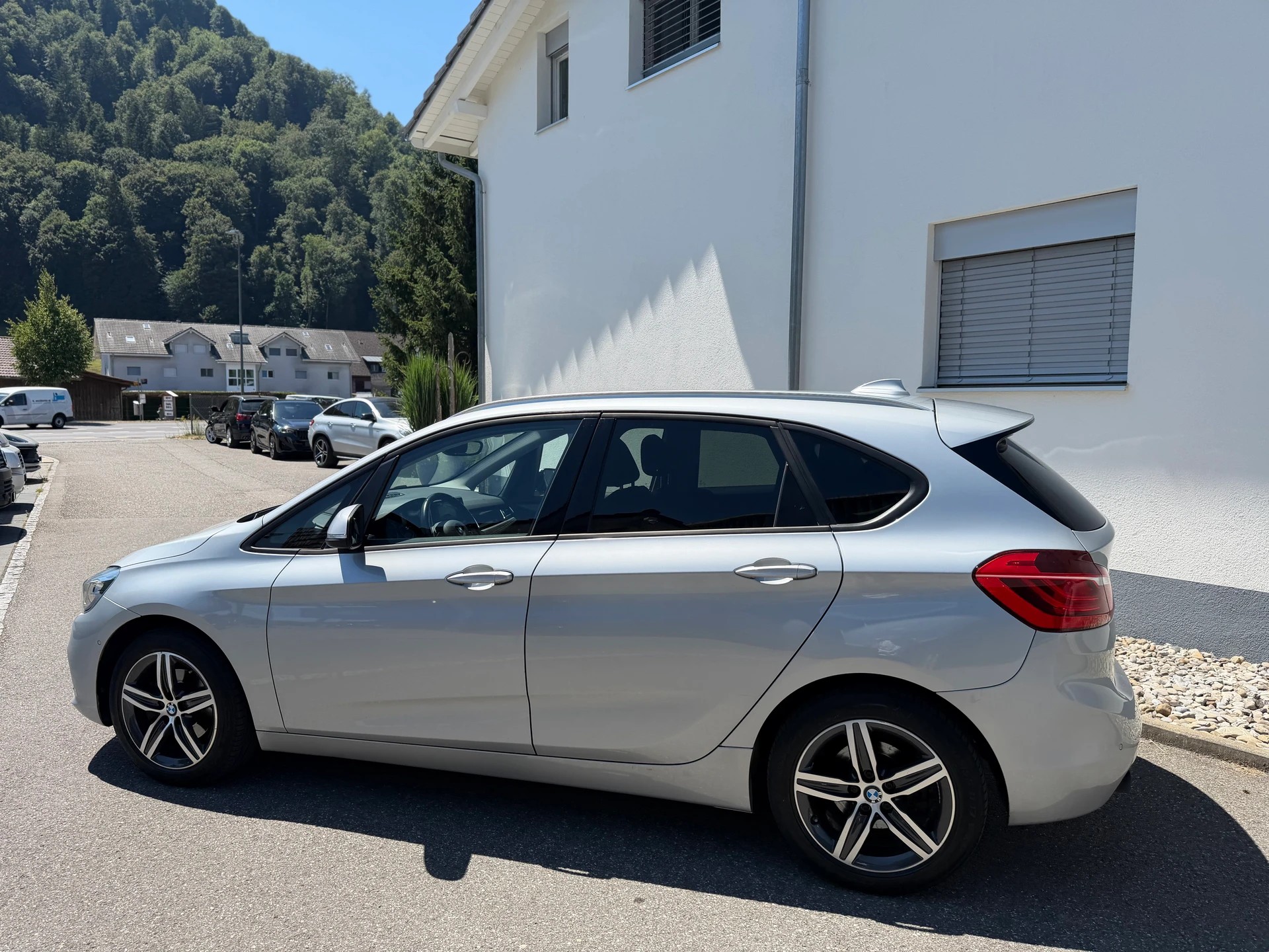 BMW 218d Active Tourer Sport Line Steptronic-image-12
