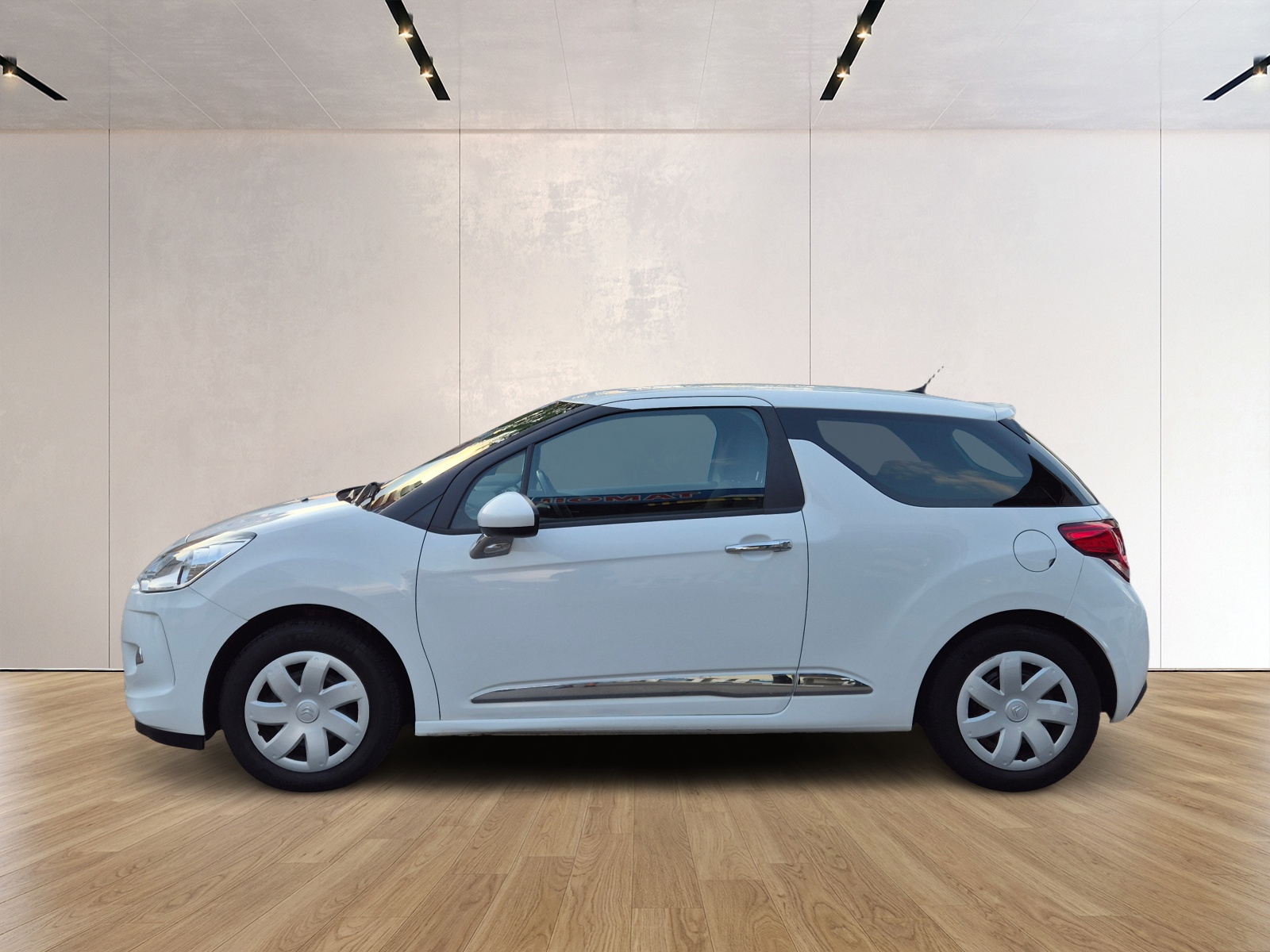 DS AUTOMOBILES DS3 1.6 16V e-HDi SO Chic-showroom-element-1