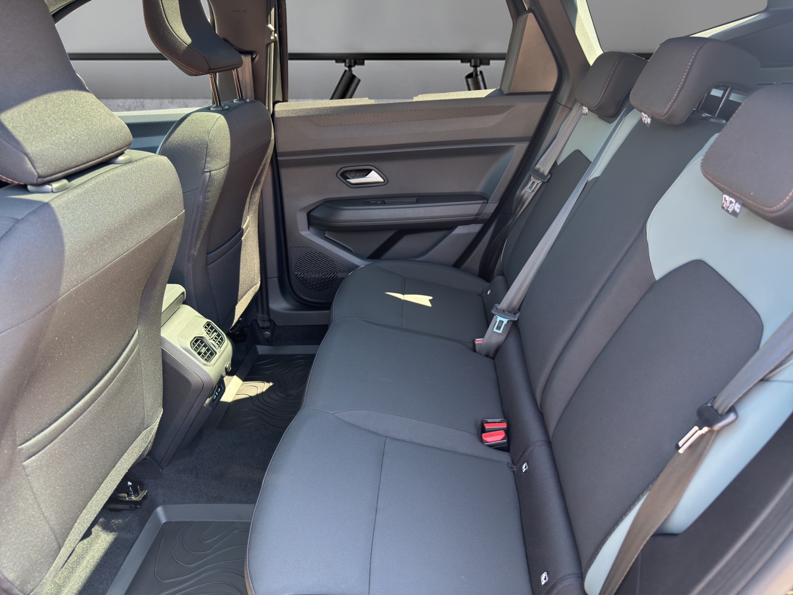 DACIA Bigster HEV 155 Extreme-image-10