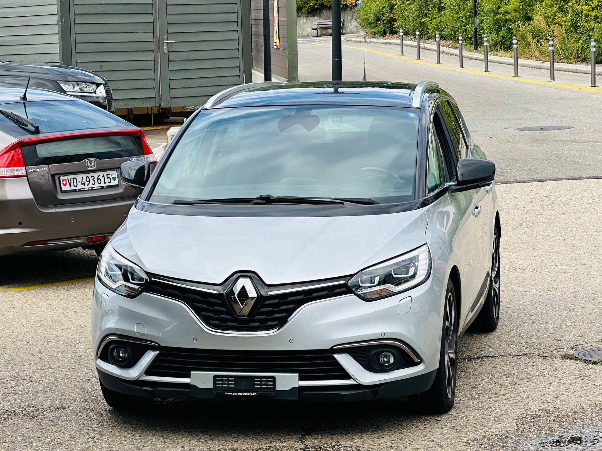 RENAULT Grand Scénic 1.3 16V Turbo Initiale Paris EDC-image-9