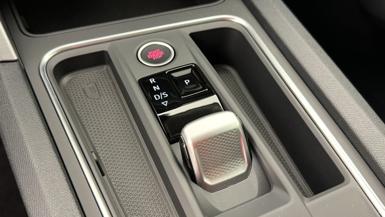 SEAT Leon 1.5 eHybrid pHEV DSG FR-image-10