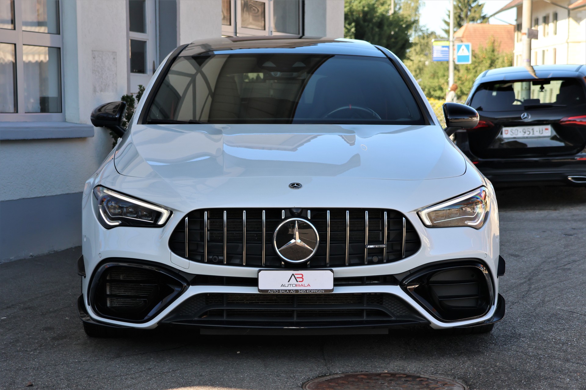 MERCEDES-BENZ CLA Shooting Brake 45 S AMG 4Matic+ 8G-DCT (CH)-showroom-element-1