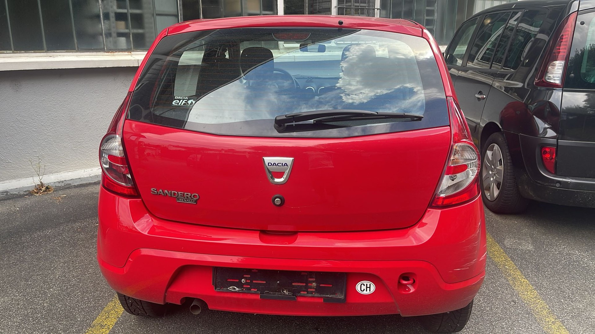 DACIA Sandero 1.6 Lauréate-showroom-element-2