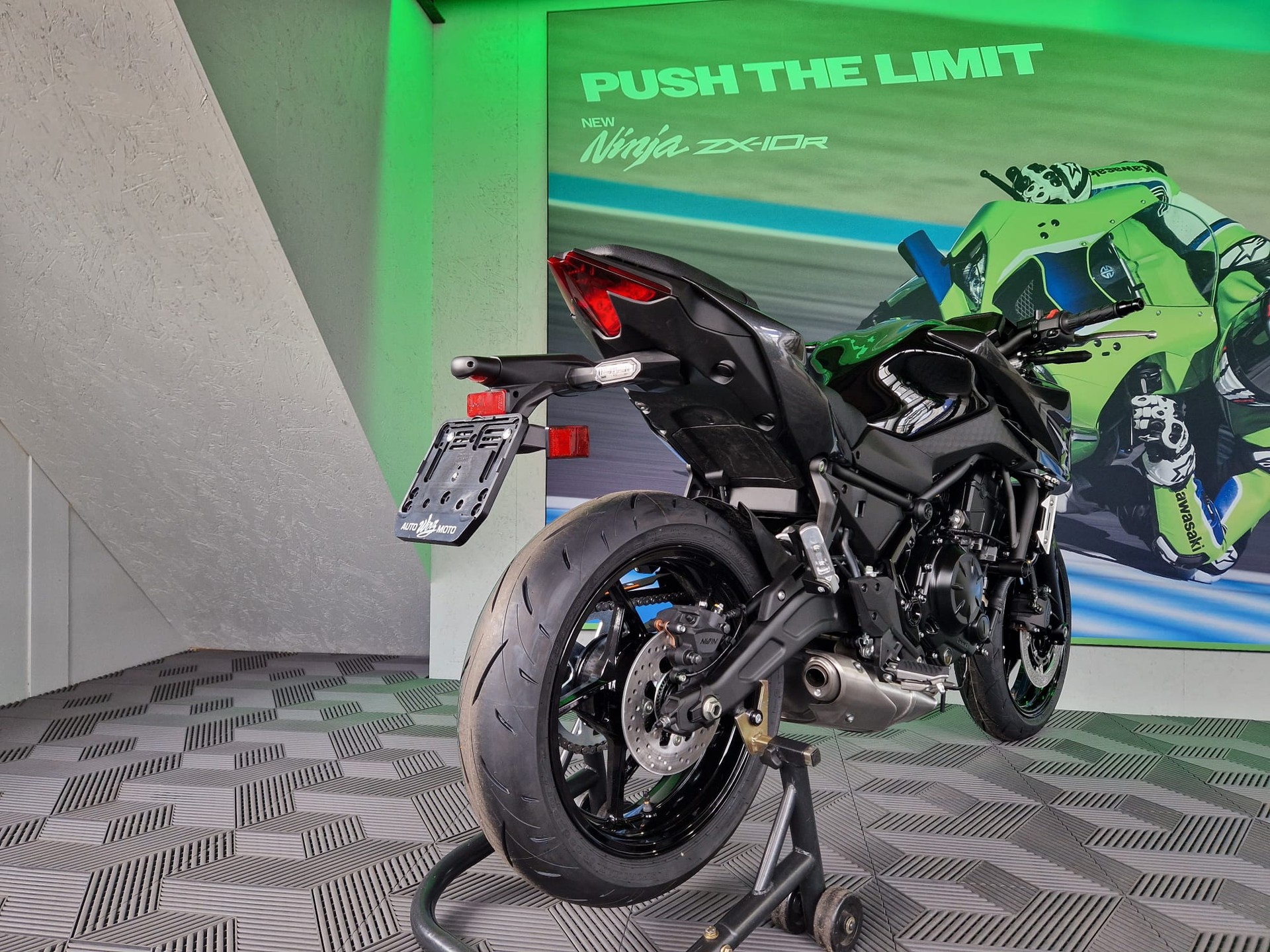 KAWASAKI Z 650 S (35kW)-image-3