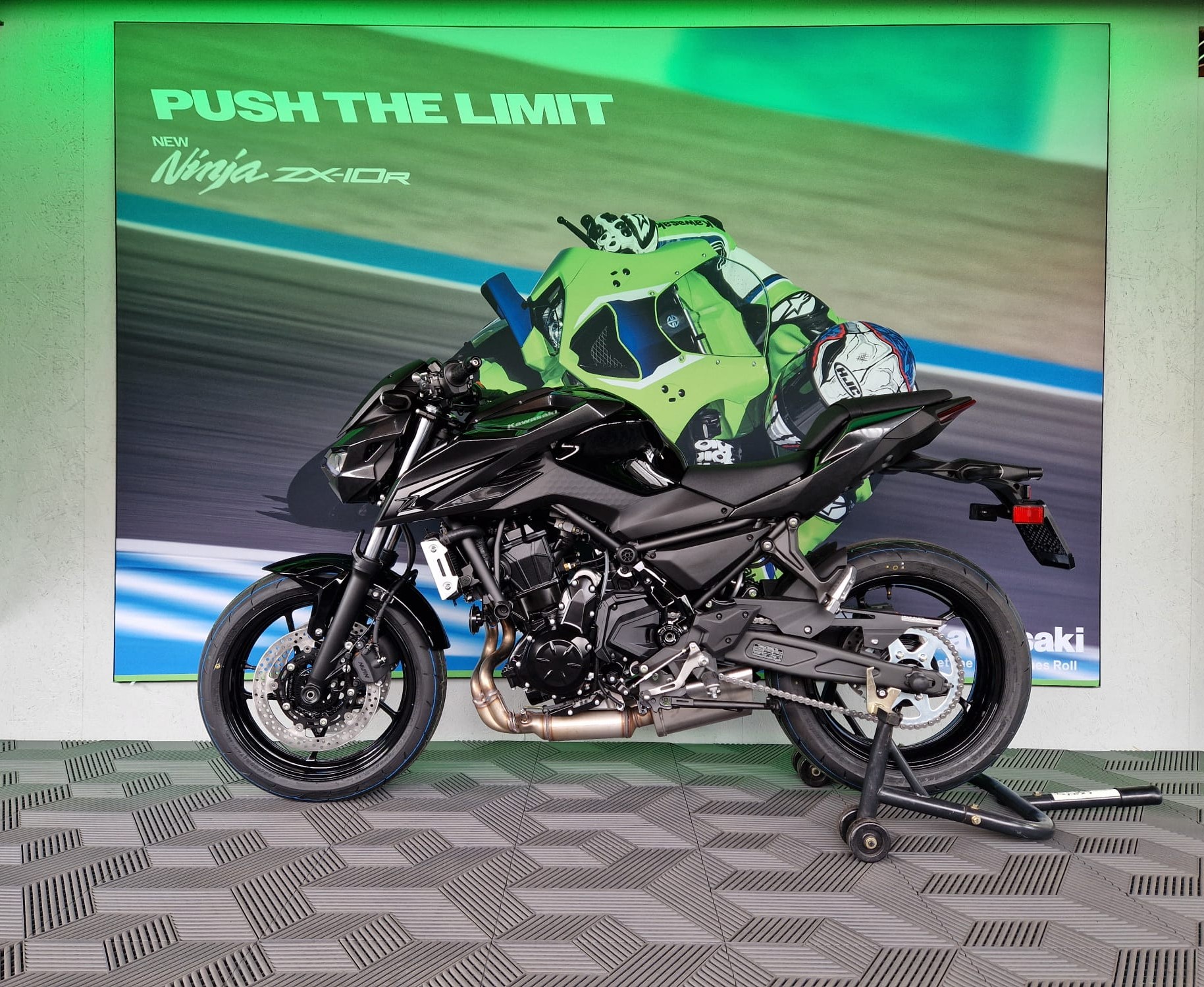 KAWASAKI Z 650 S (35kW)-image-2