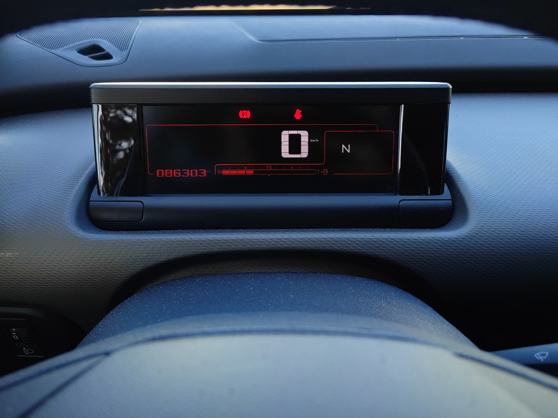 CITROEN C4 Cactus 1.2 e-VTi Feel Edition ETG-image-15