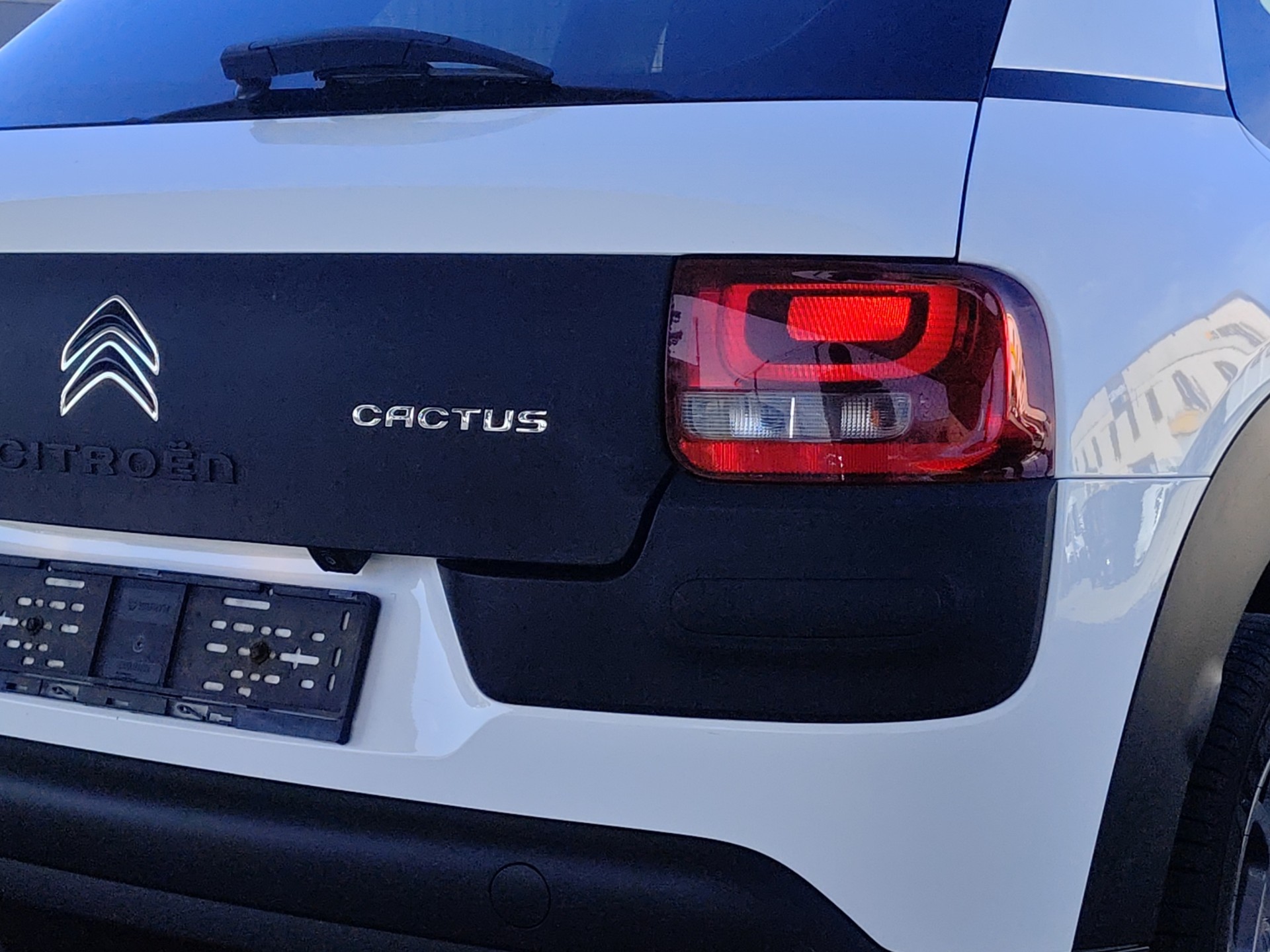 CITROEN C4 Cactus 1.2 e-VTi Feel Edition ETG-image-12