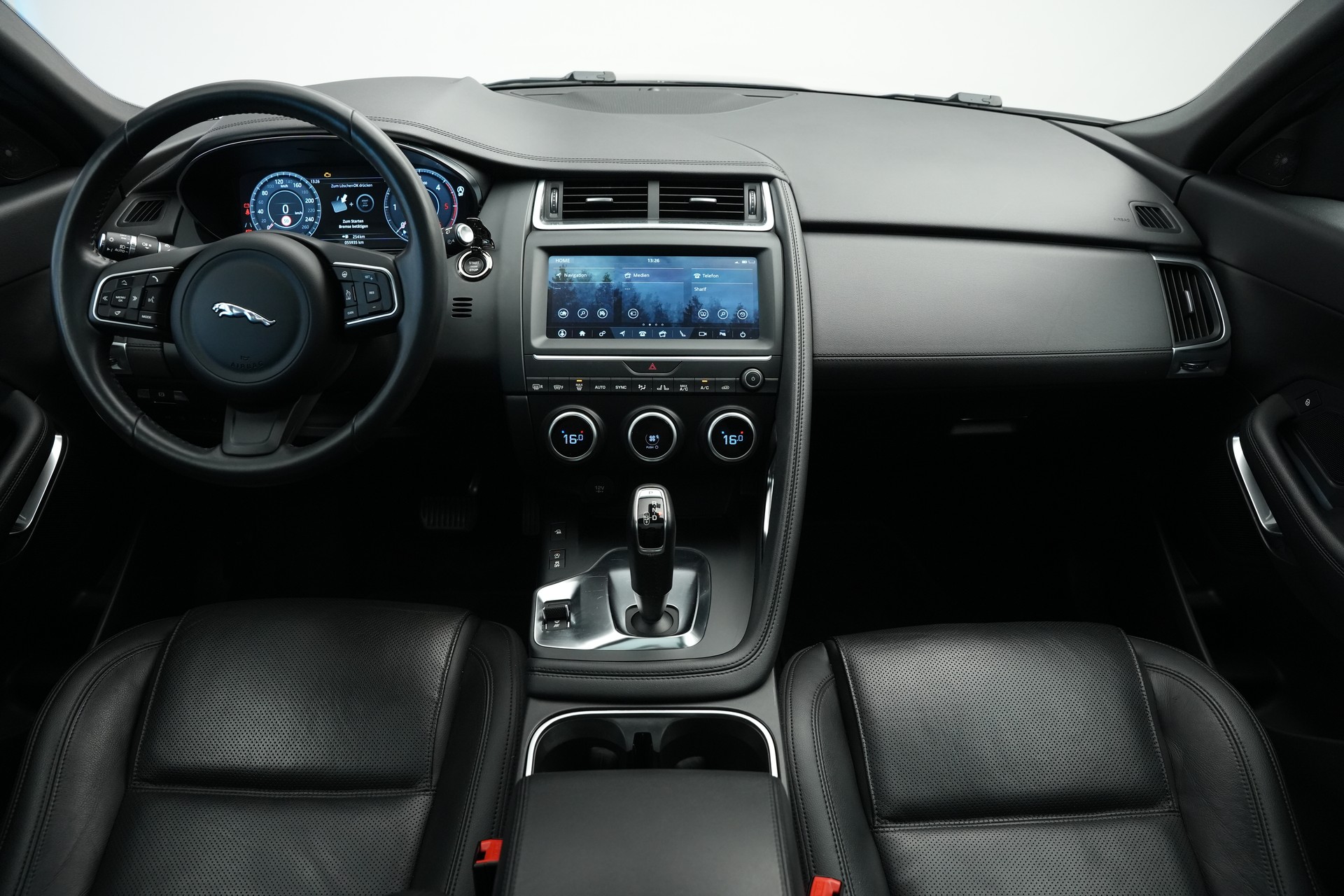 JAGUAR E-Pace 2.0d D150 S AWD Automatik-image-9