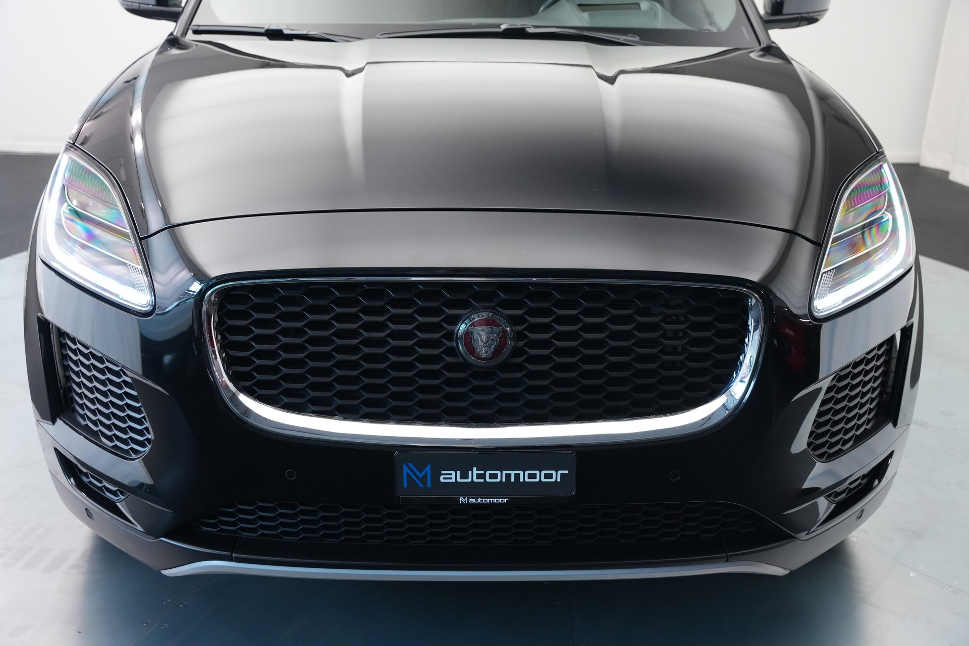 JAGUAR E-Pace 2.0d D150 S AWD Automatik-image-40