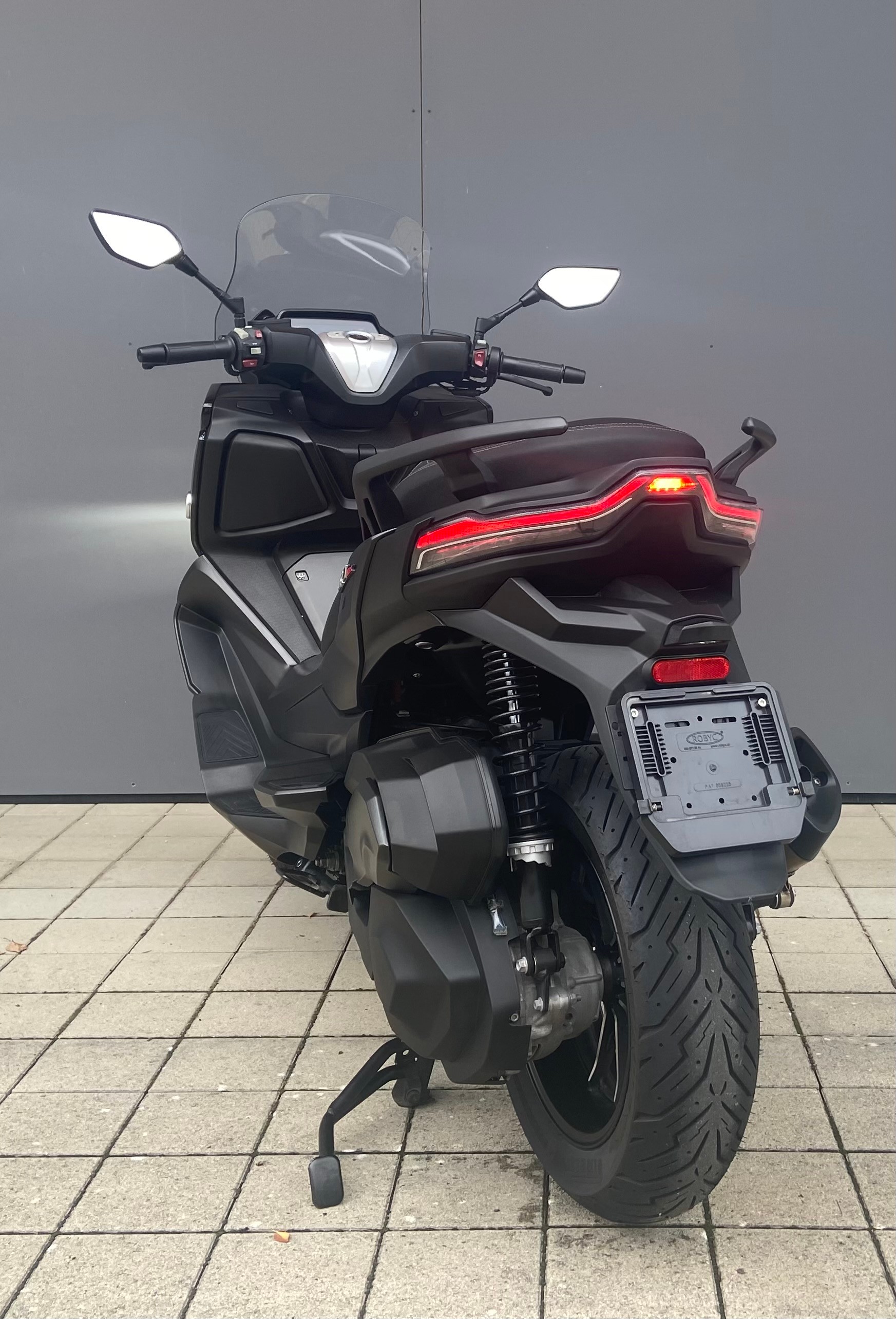 VOGE Max Luxury-image-6