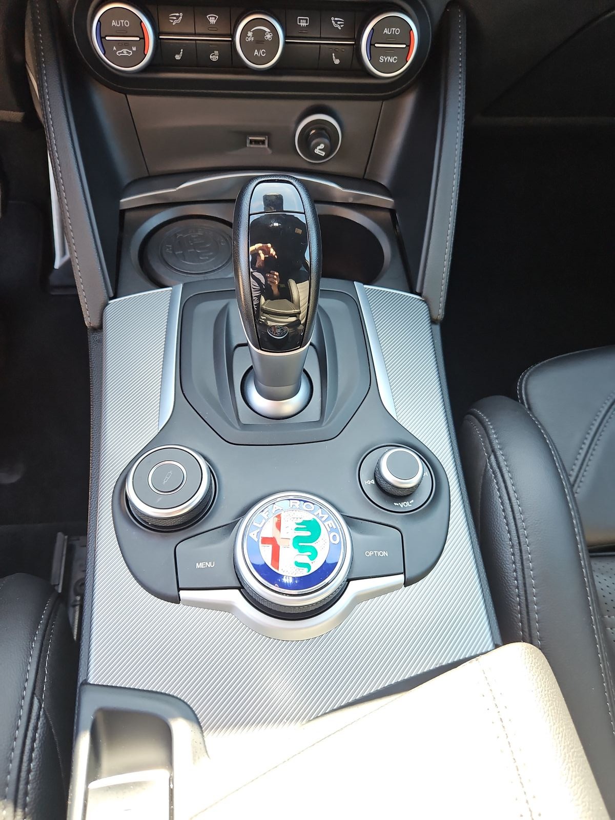 ALFA ROMEO Stelvio 2.0 Sport Q4 Automatic-image-12