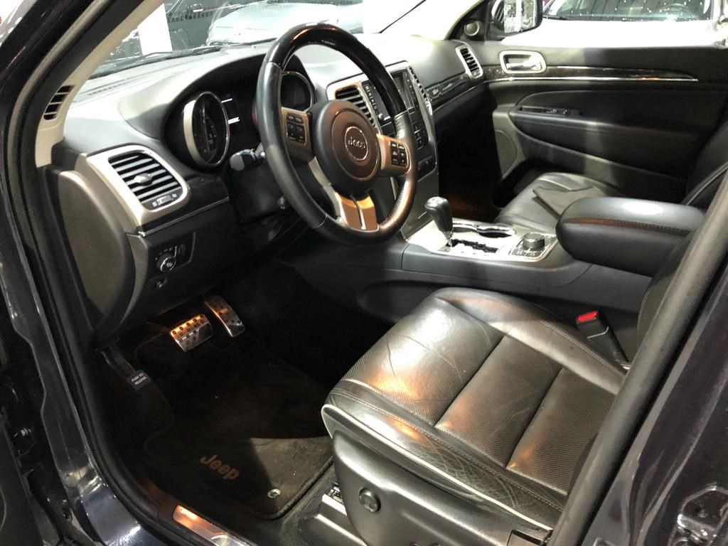 JEEP Grand Cherokee 3.0 CRD Overland Automatic-image-9