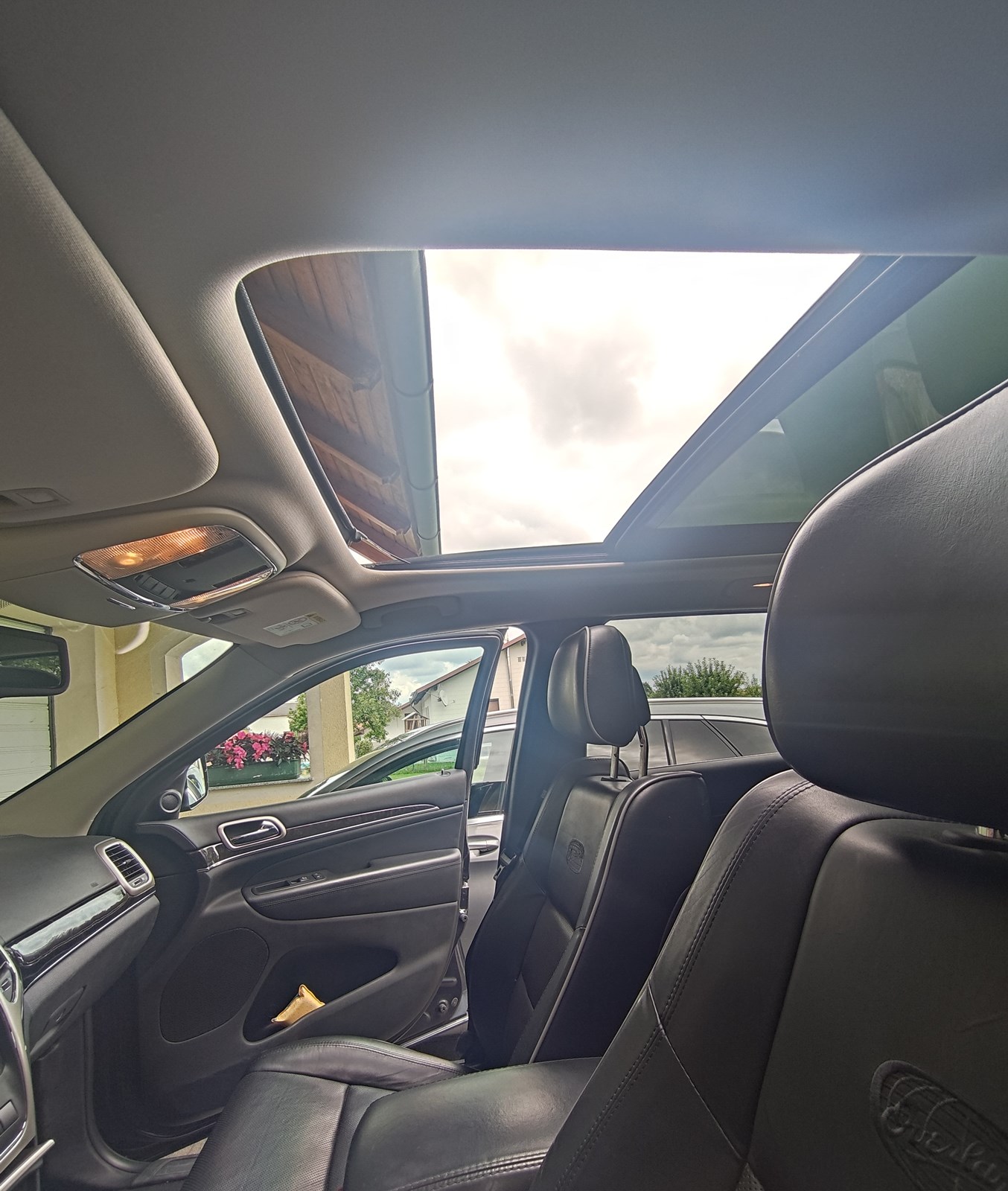 JEEP Grand Cherokee 3.0 CRD Overland Automatic-image-11