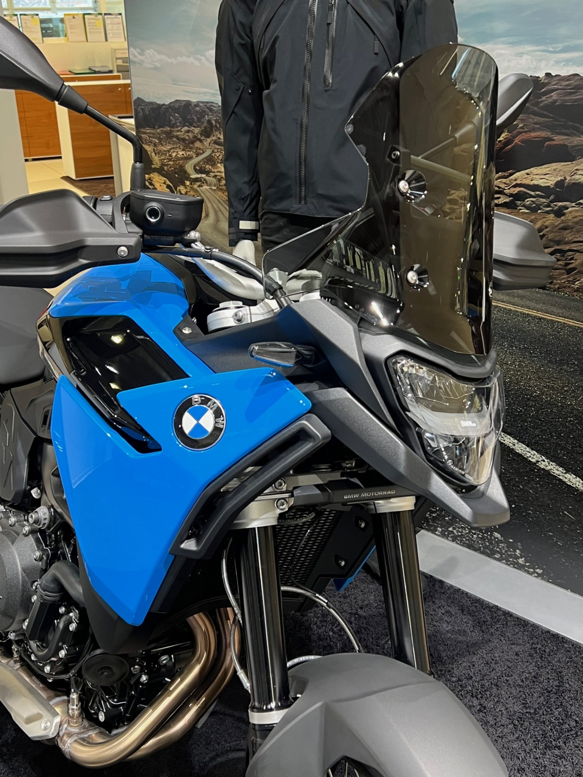 BMW F 900 GS-image-3