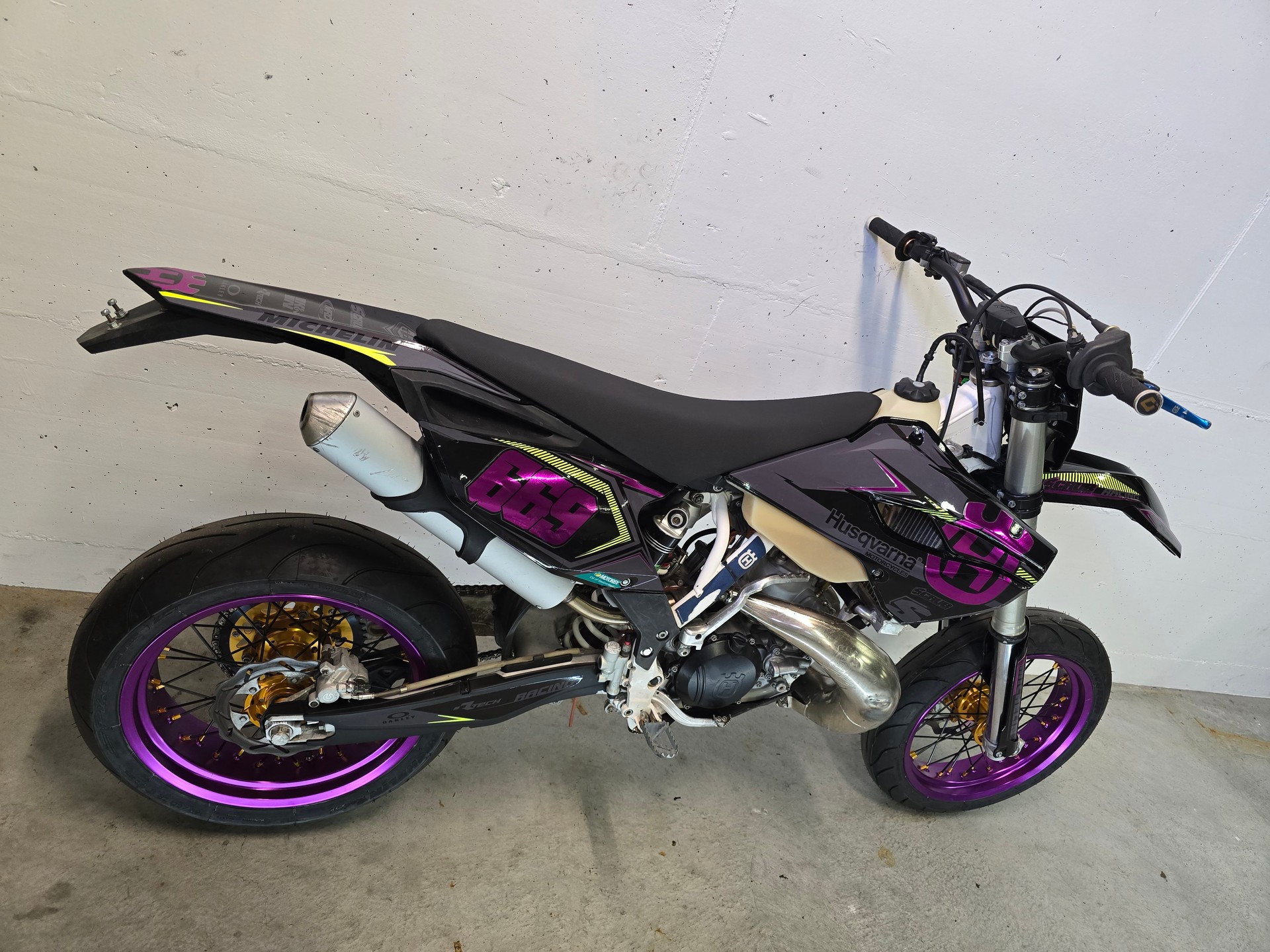 HUSQVARNA 250 TE 2T-image-2