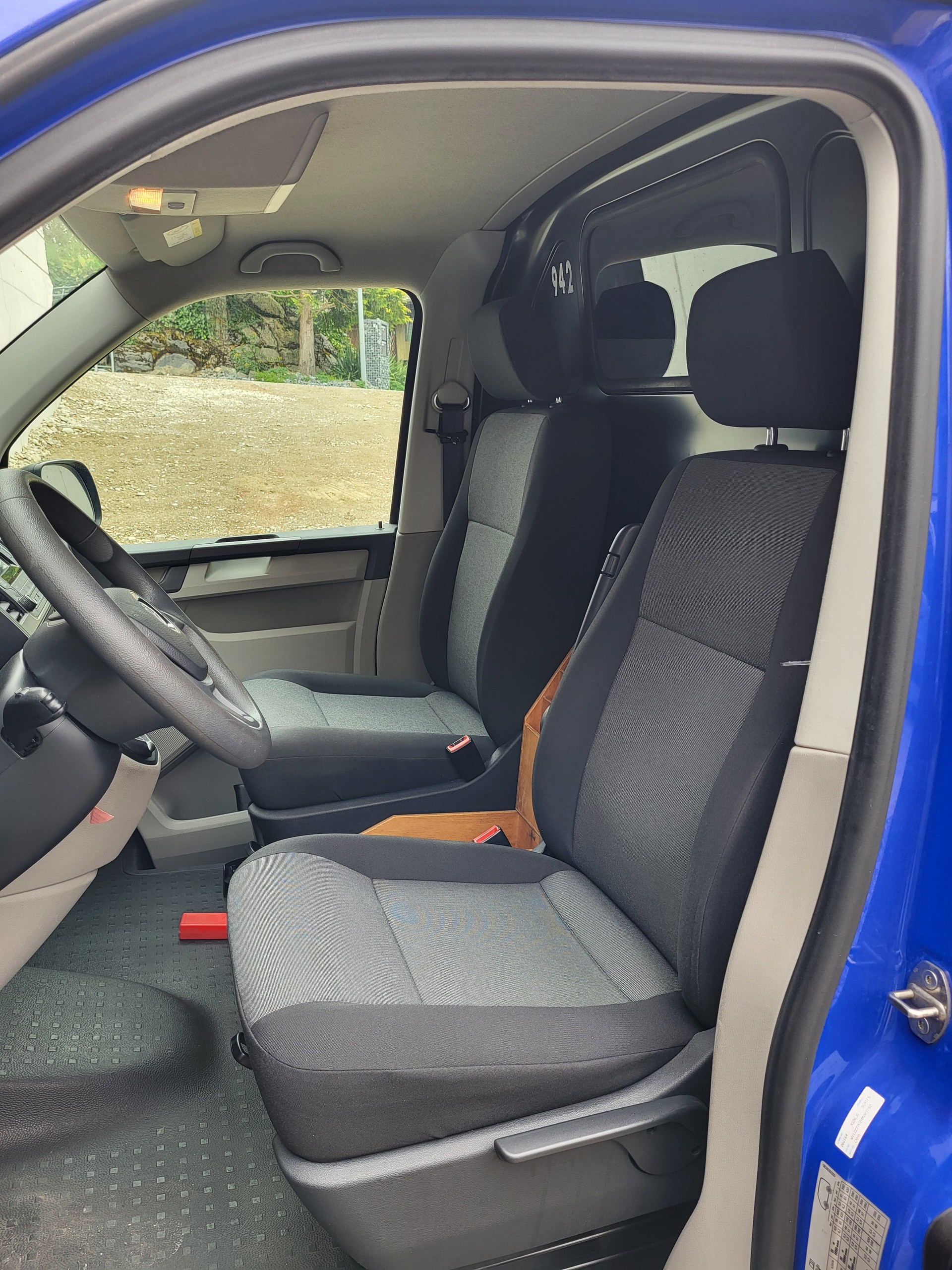 VW T6 2.0 TDI 4Motion-image-4