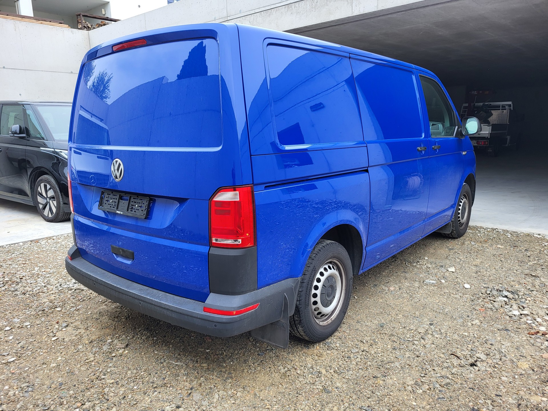VW T6 2.0 TDI 4Motion-image-1