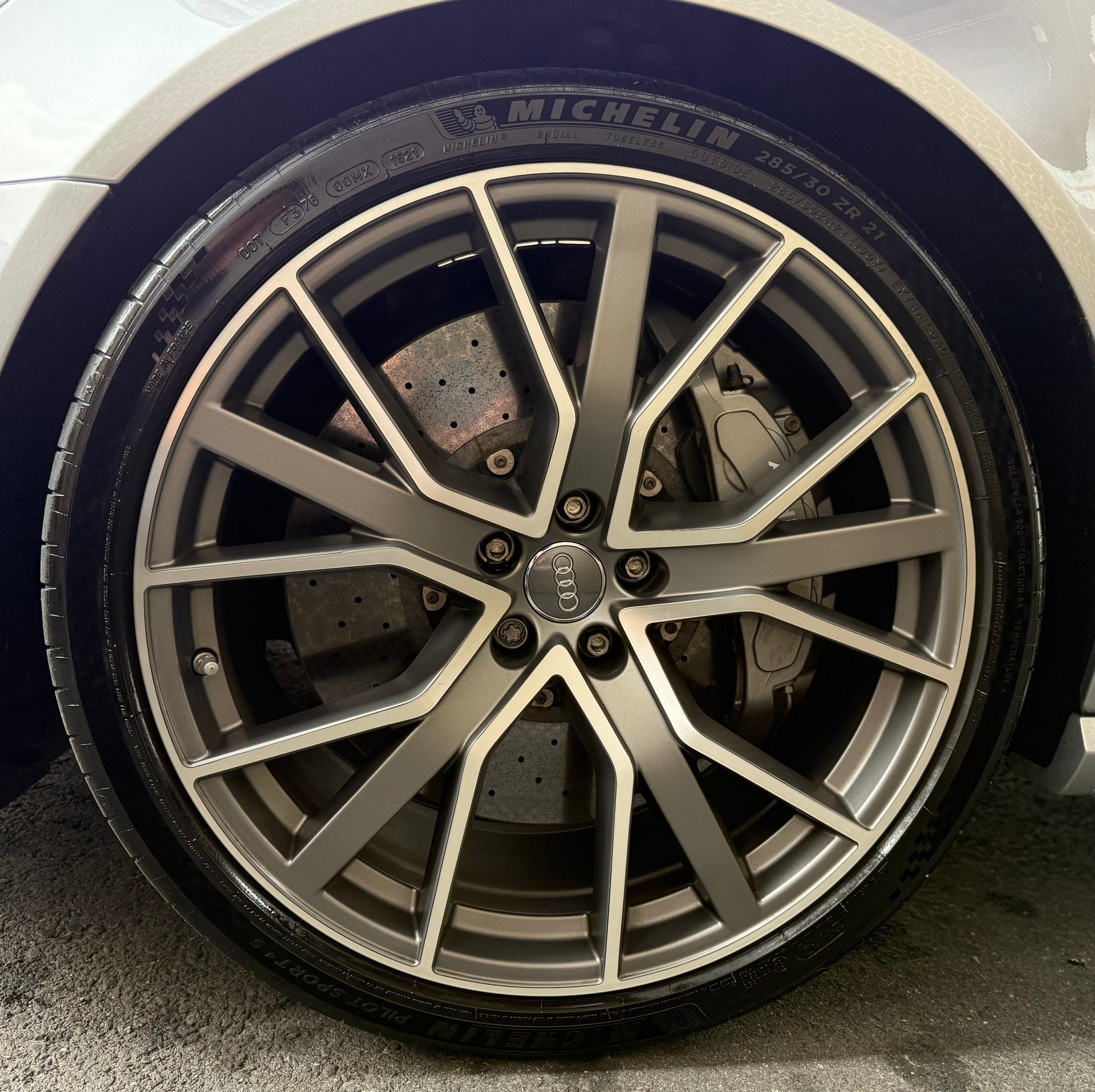 AUDI RS6 Avant 4.0 TFSI V8 performance quattro-image-5